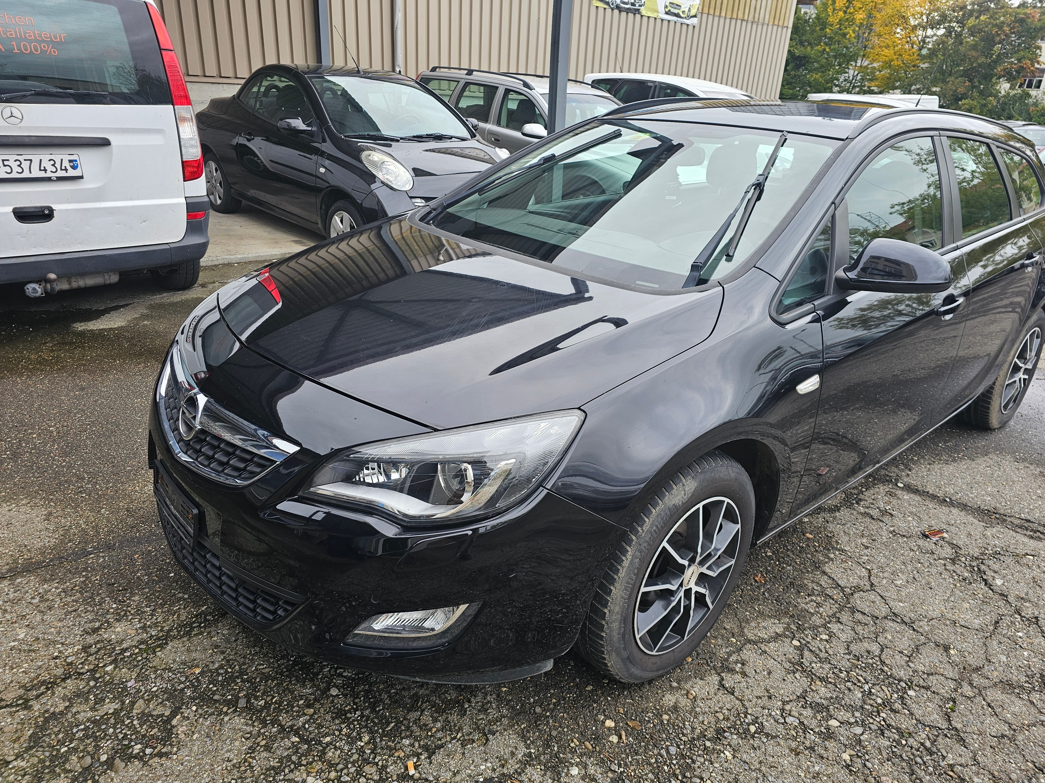 OPEL Astra SportsTourer 1.4i 16V Turbo Sport