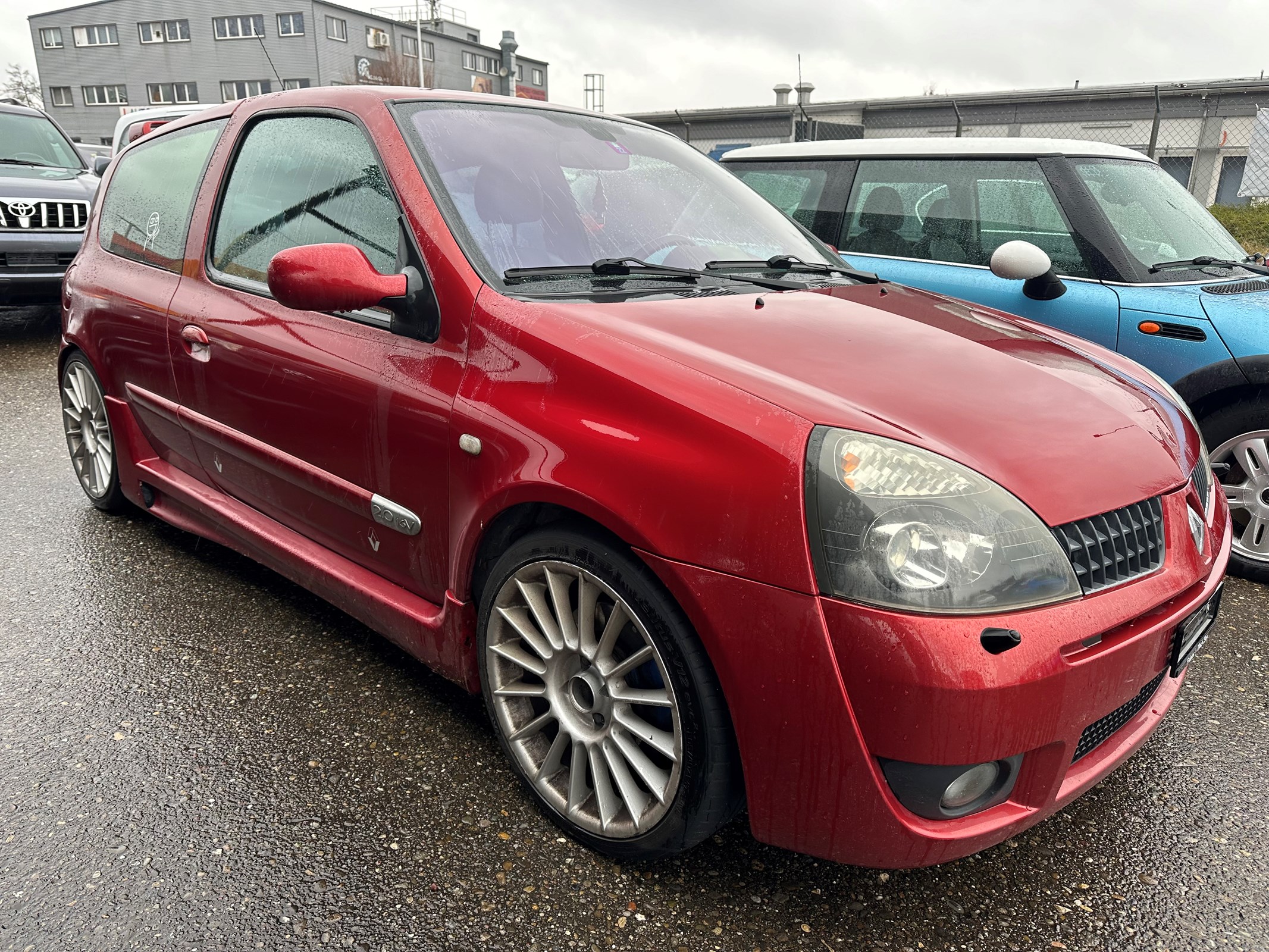 RENAULT Clio 2.0 16V Sport