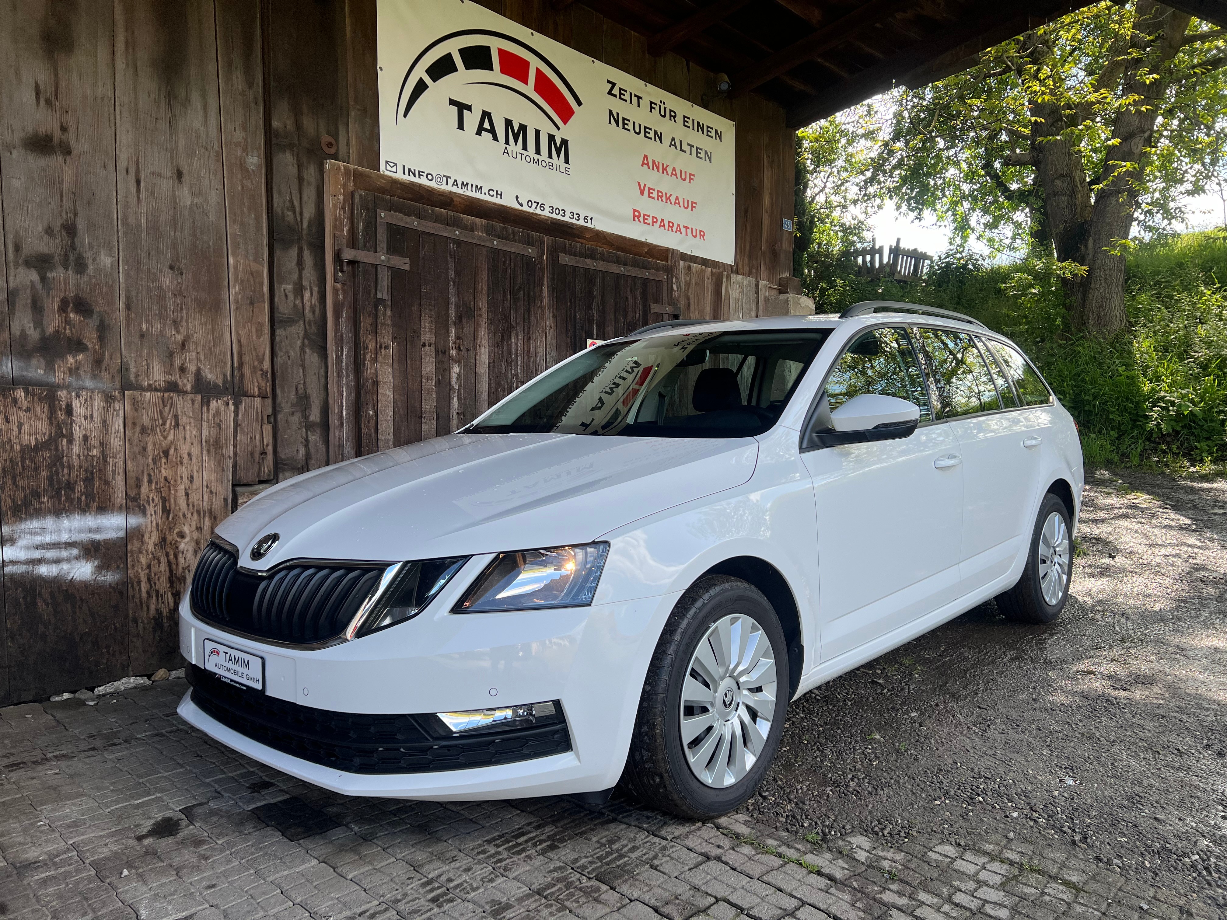 SKODA Octavia Combi 1.6 TDI Ambition DSG