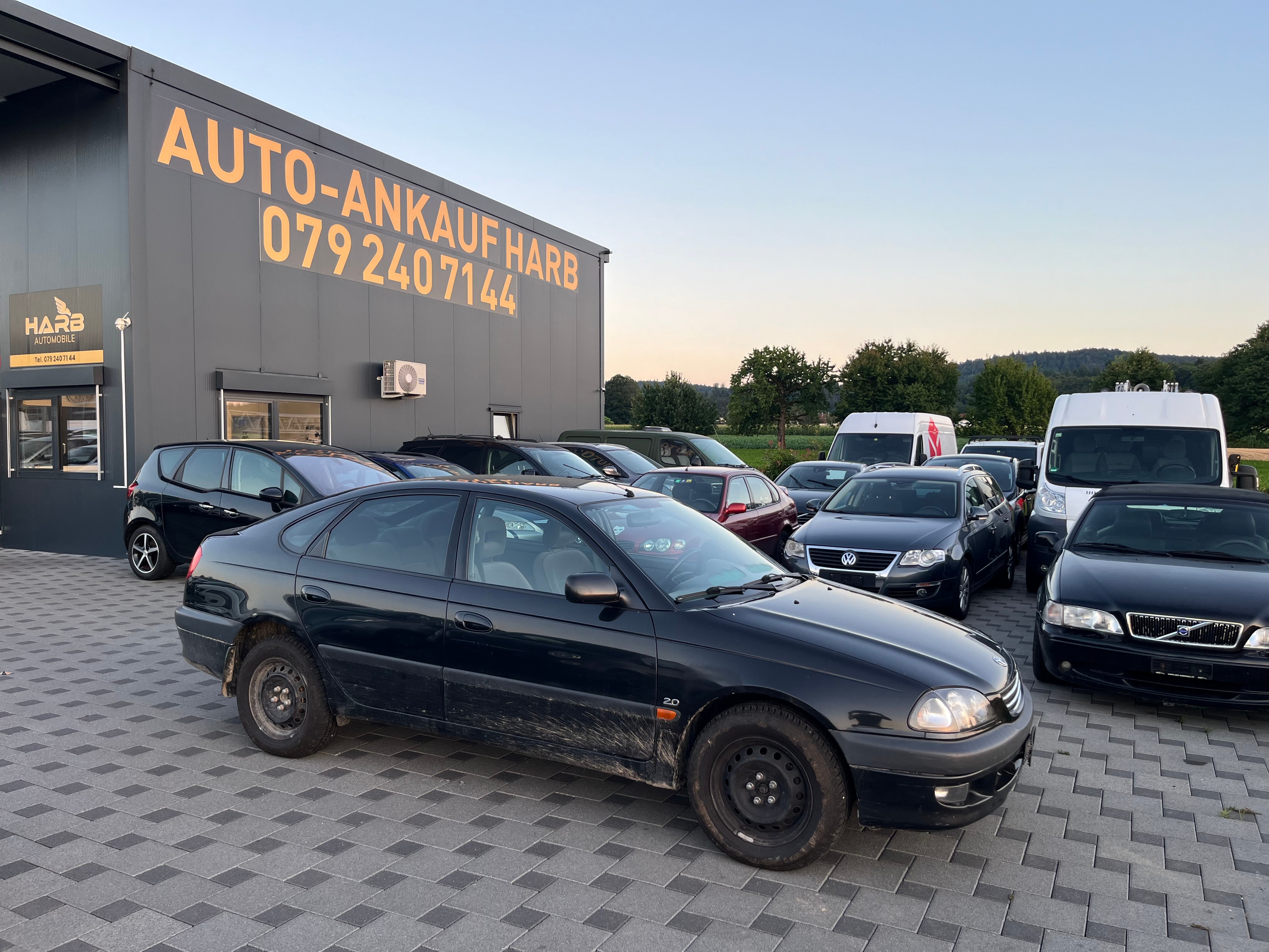 TOYOTA Avensis 2.0 Linea Sol Liftback