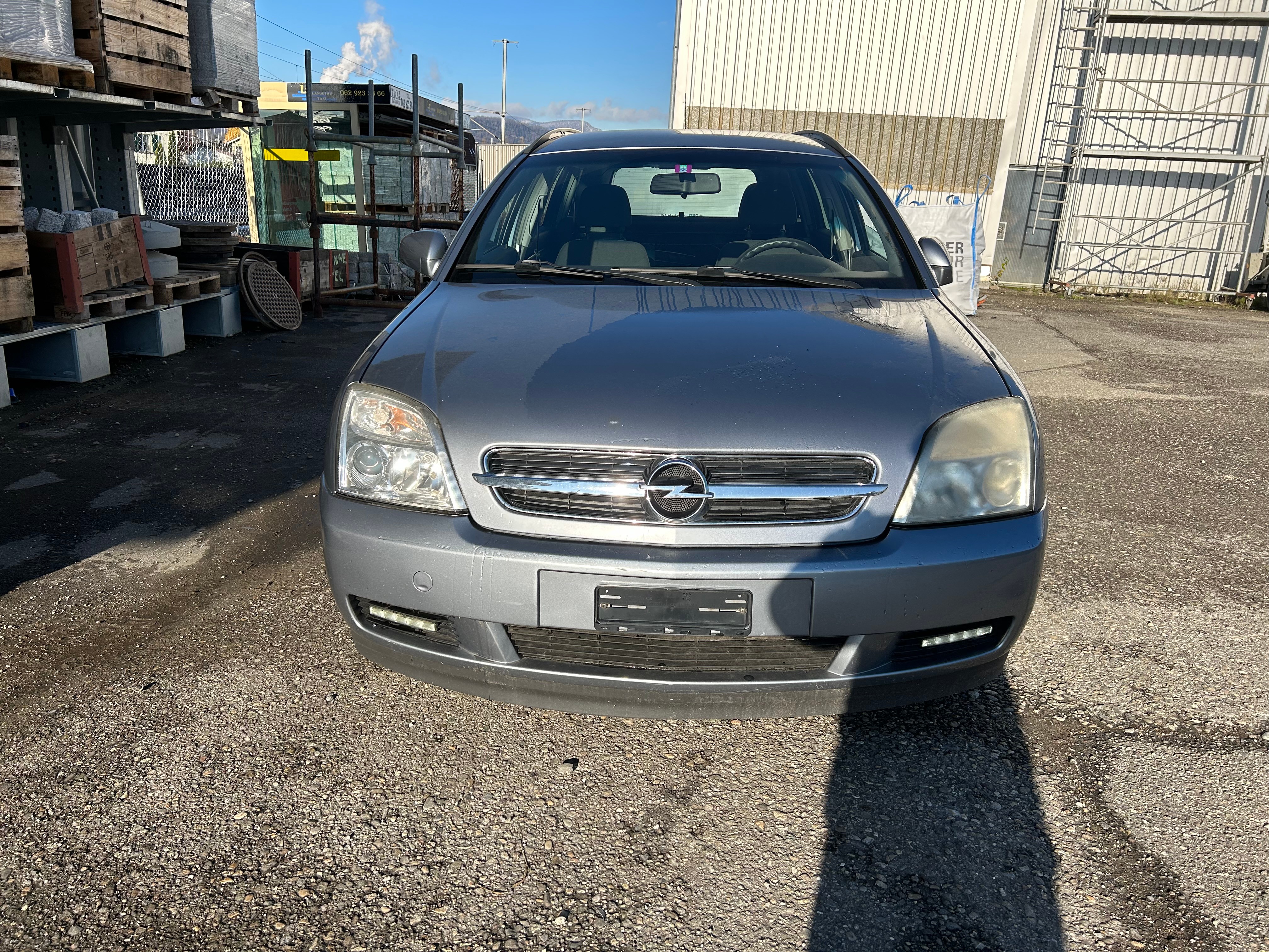 OPEL Vectra Caravan 2.2 Comfort