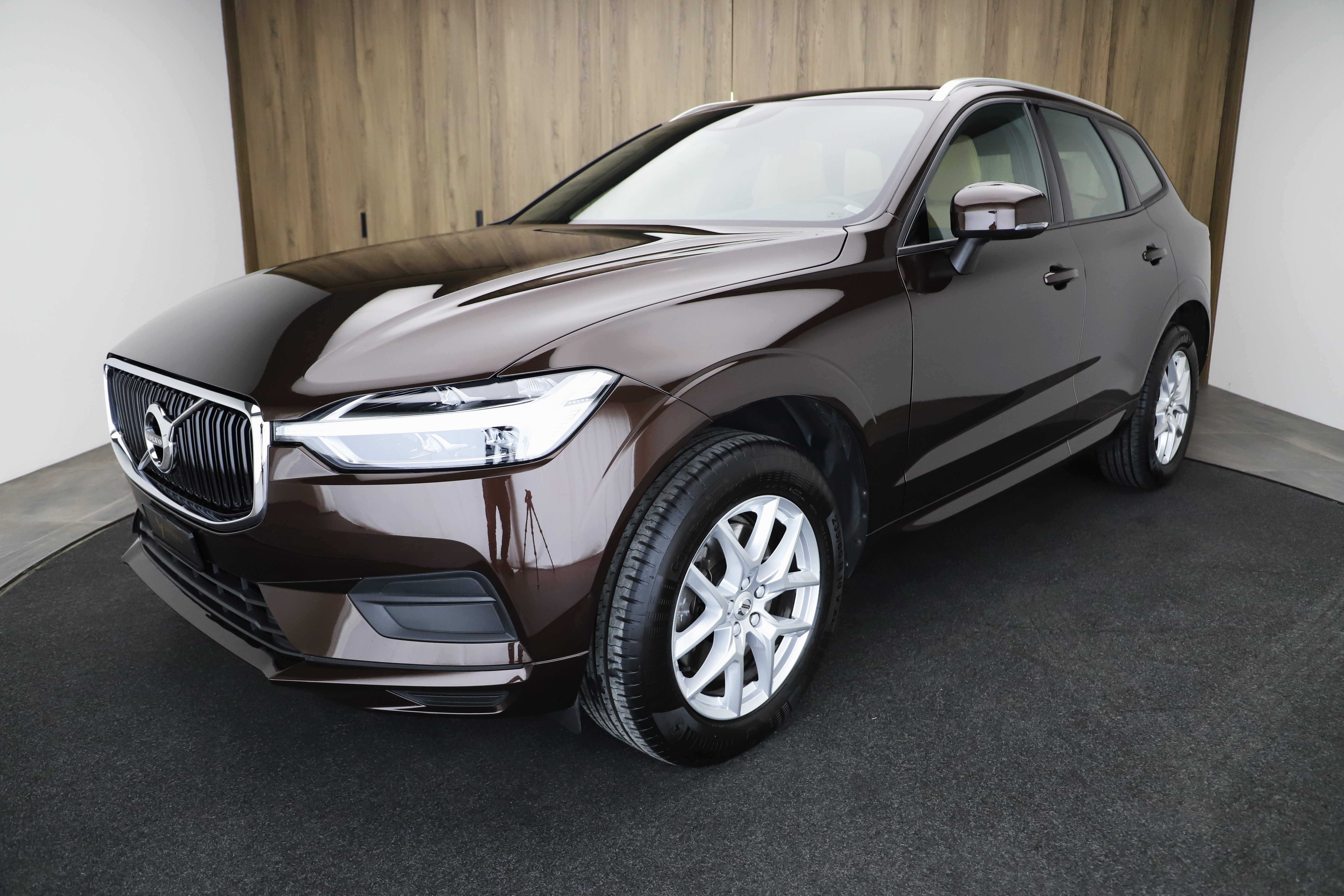 VOLVO XC60 D4 AWD Momentum Geartronic