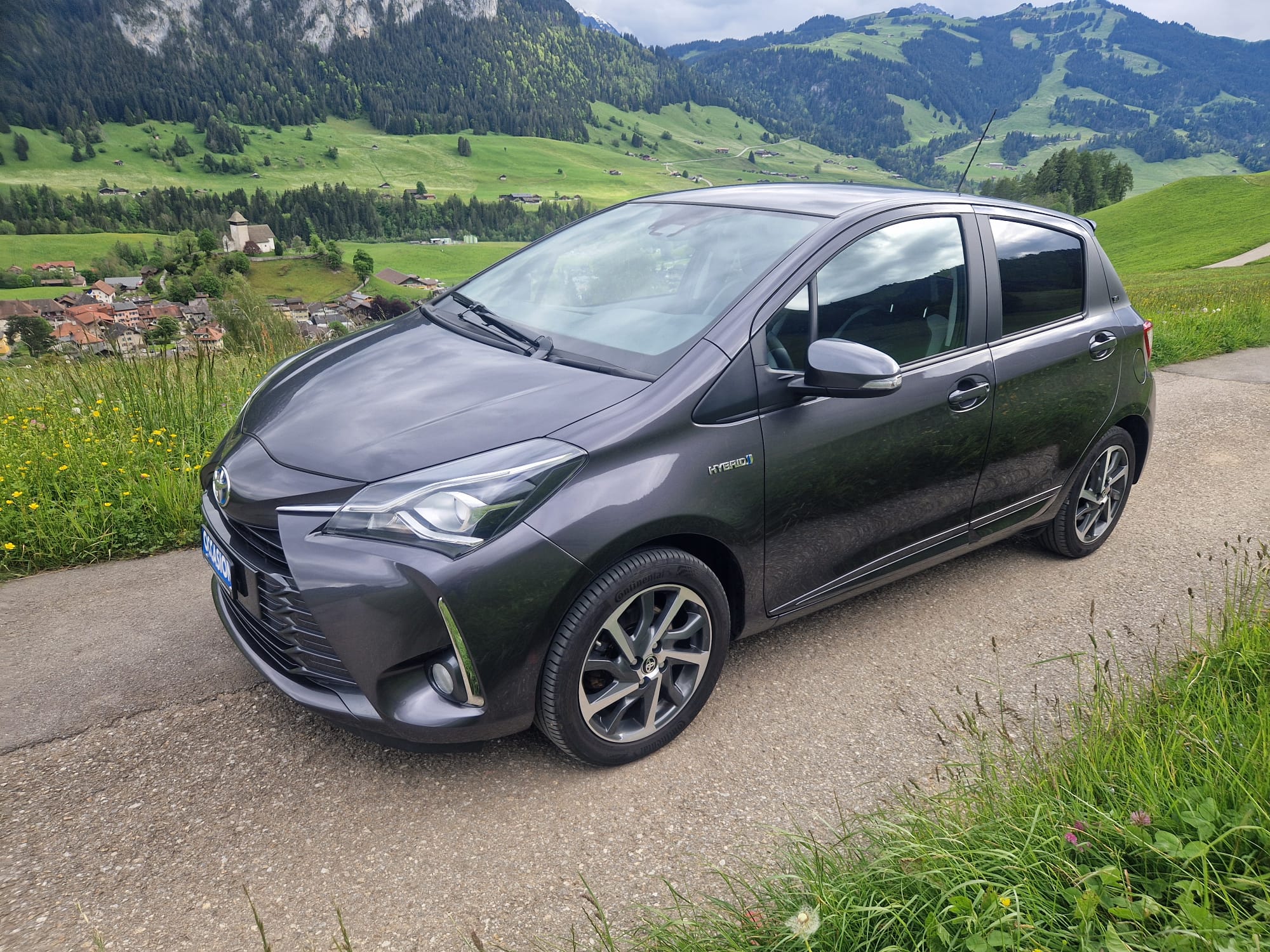 TOYOTA Yaris 1.5 VVT-i Hybrid Trend e-CVT