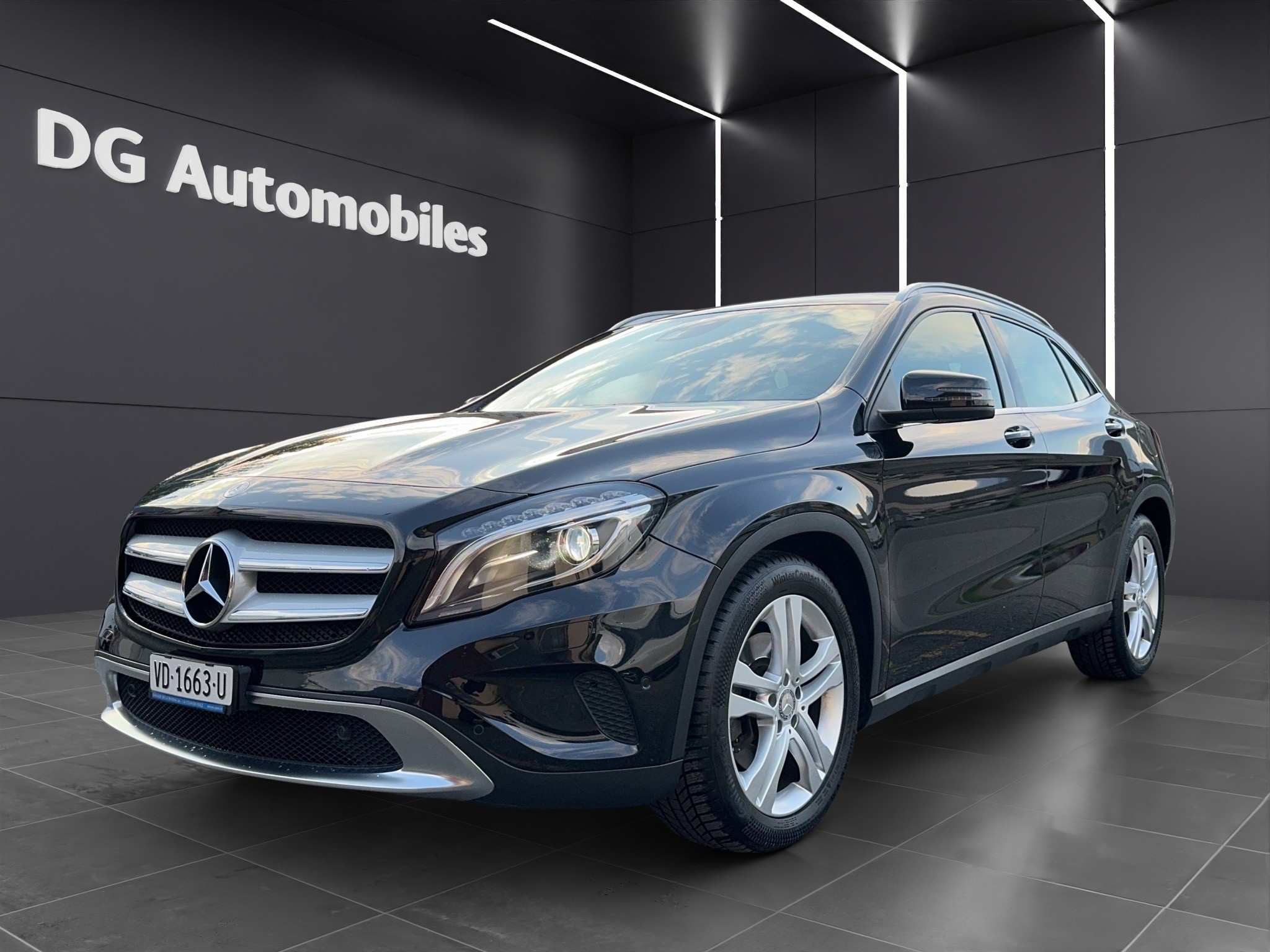 MERCEDES-BENZ GLA 250 Urban 4Matic 7G-DCT