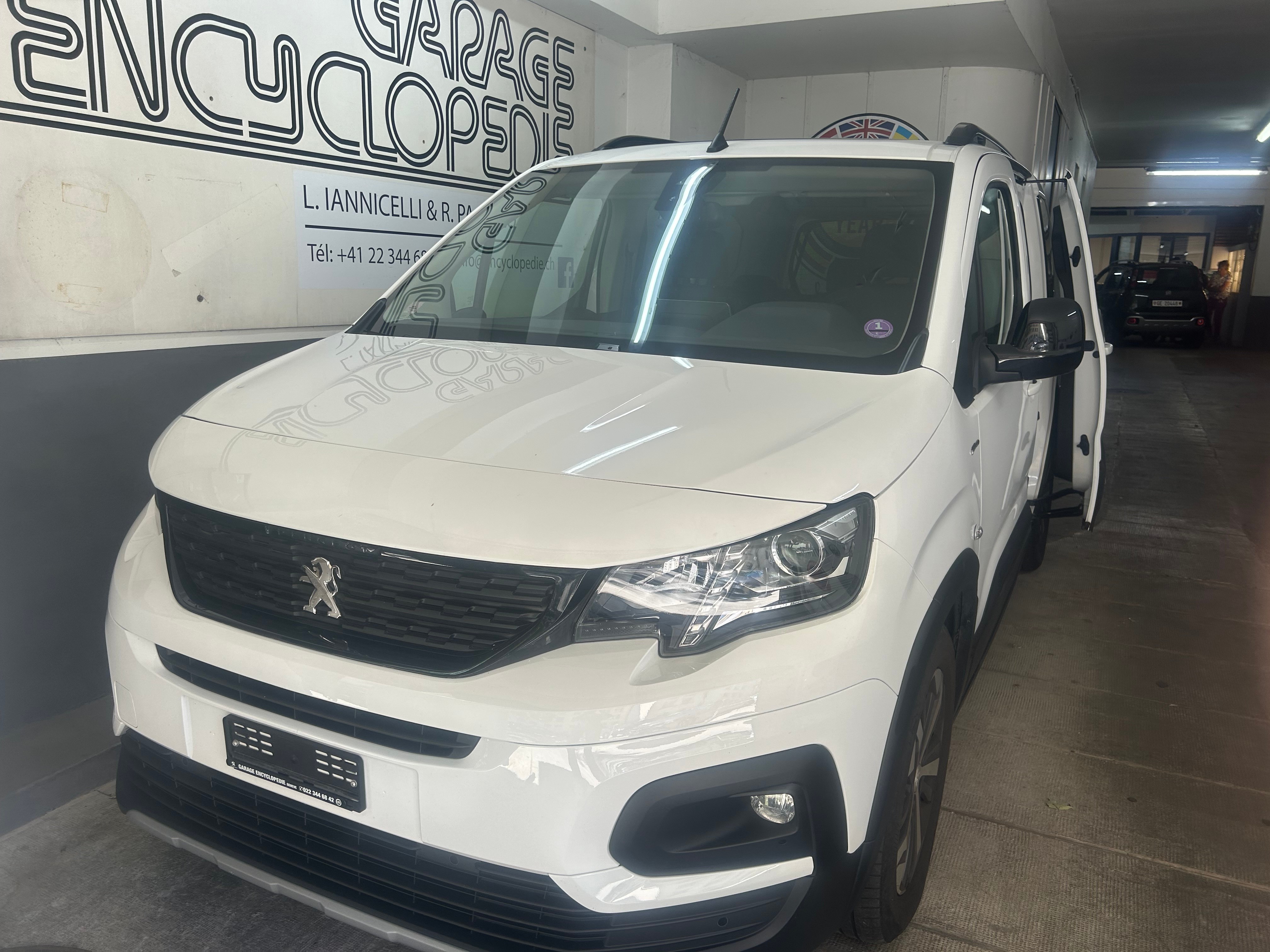 PEUGEOT Rifter 1.2 PureTech GT Line