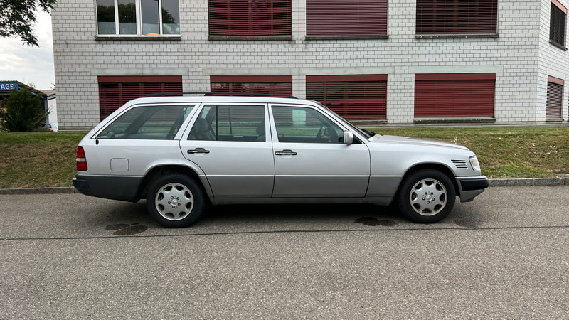 MERCEDES-BENZ E 300 D