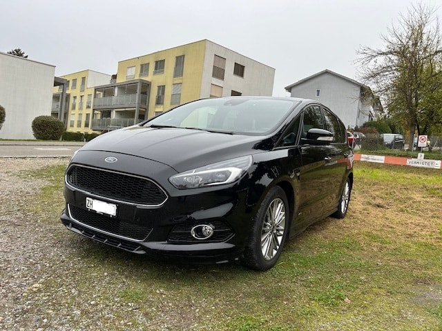 FORD S-MAX 2.0 TDCi 190 ST-Line 4x4 7-Plätze