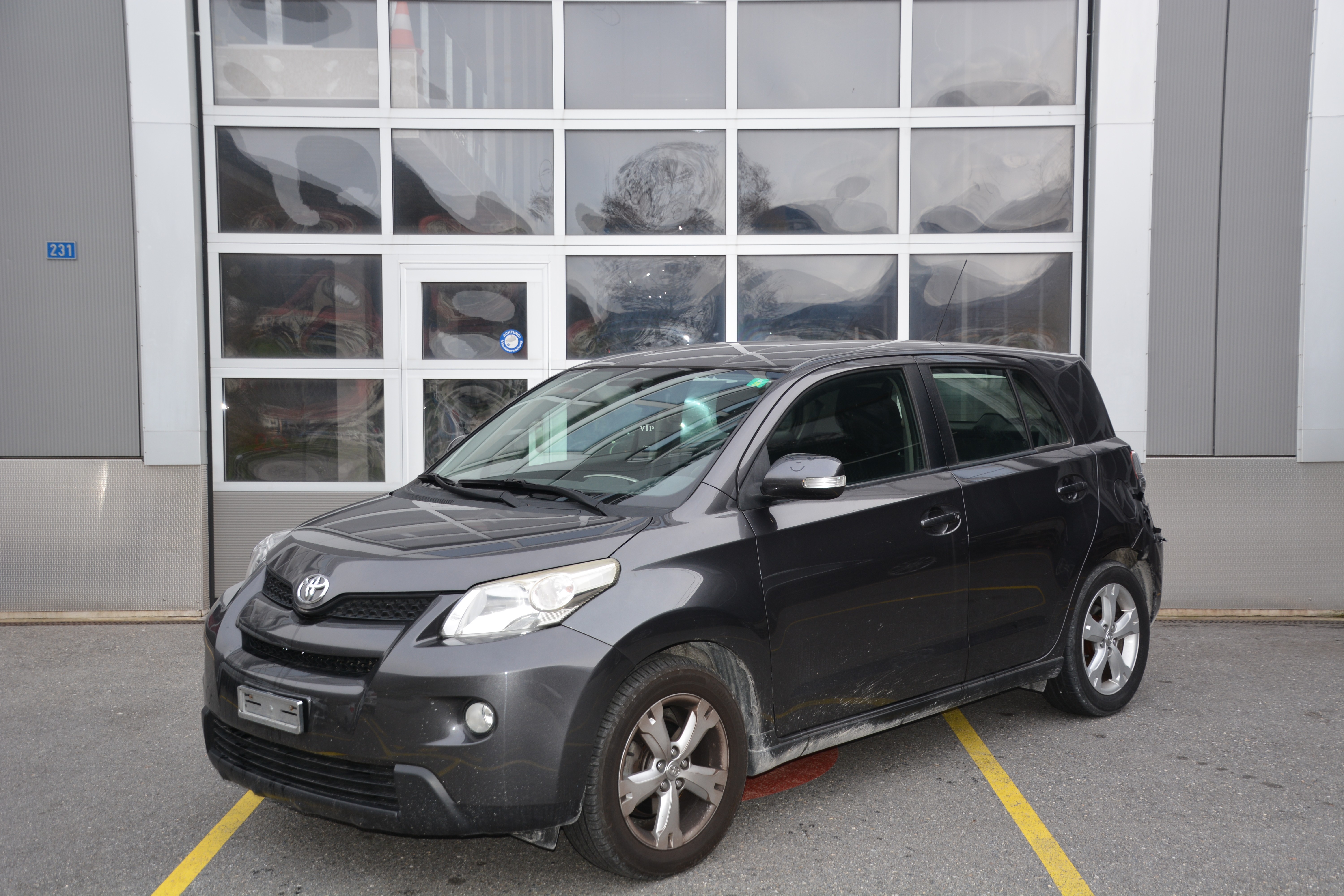 TOYOTA UrbanCruiser 1.33 Dual VVT-i Linea Terra