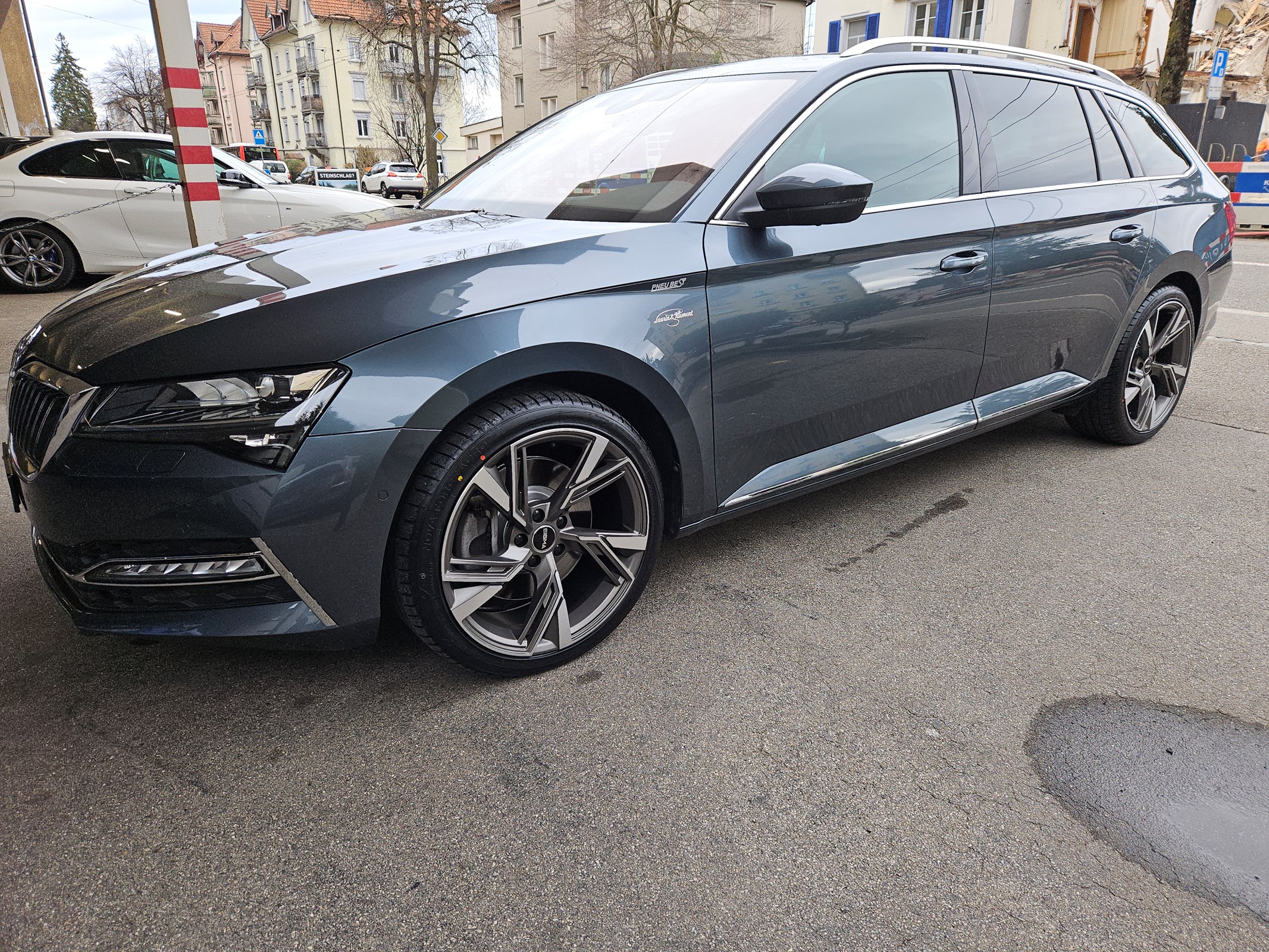 SKODA Superb Combi 2.0 TSI L&K 4x4 DSG