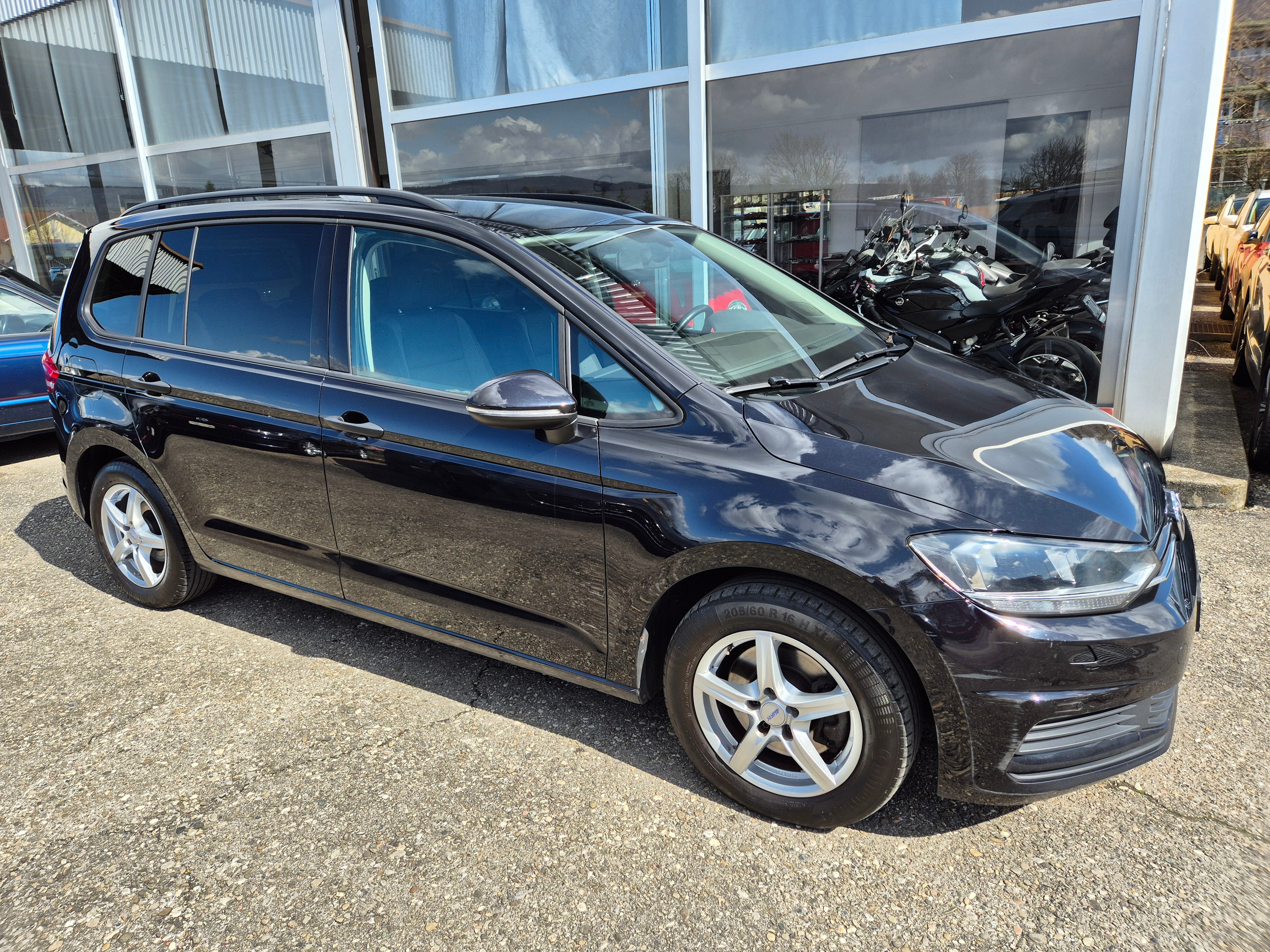 VW Touran 1.6 TDI BlueMotion Technology Trendline DSG