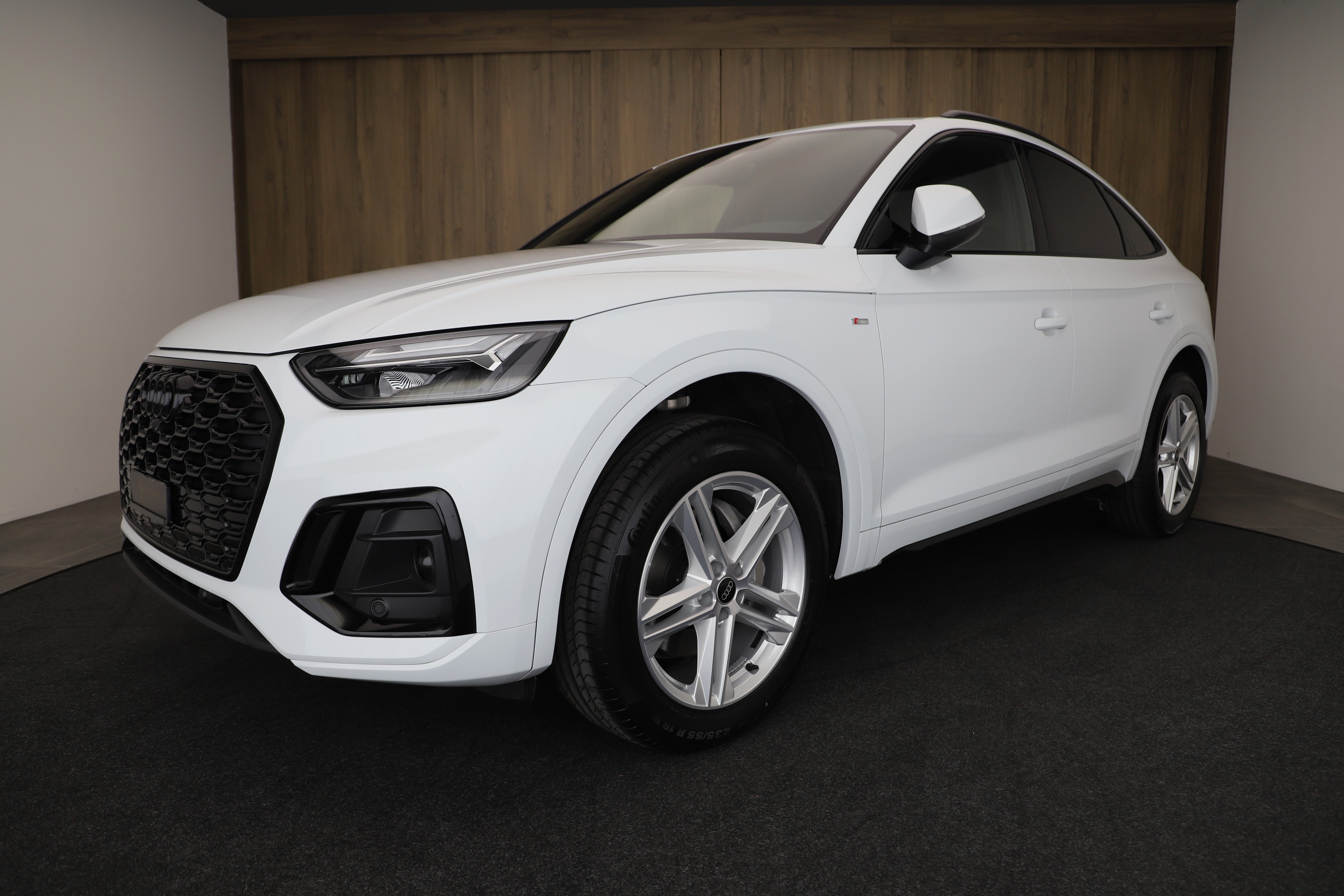 AUDI Q5 Sportback 40 TDI S line quattro