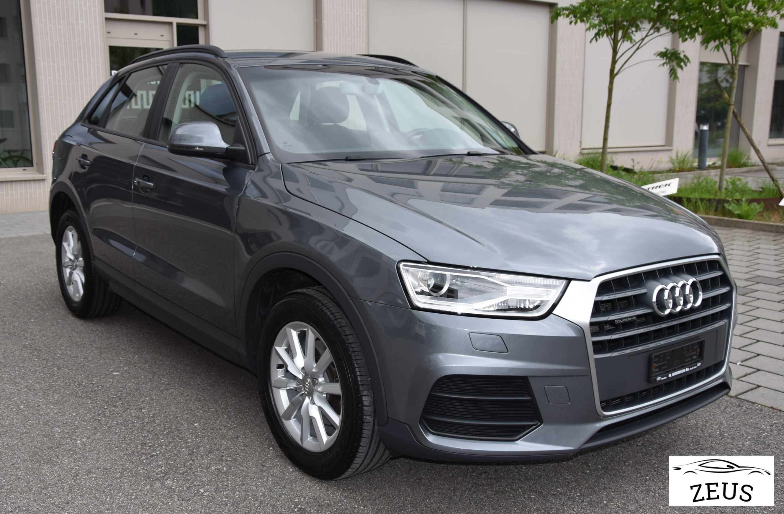 AUDI Q3 2.0 TDI quattro S-tronic