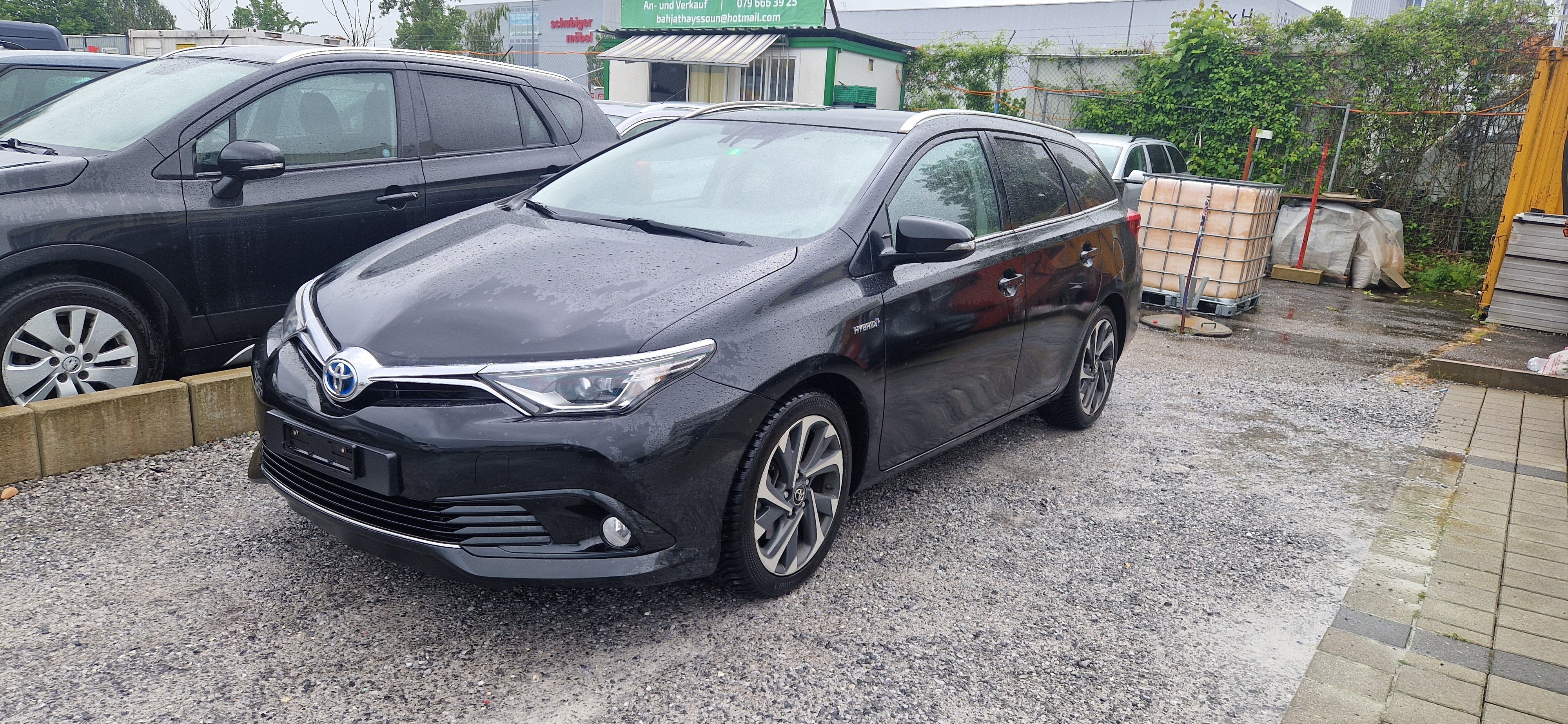 TOYOTA Auris Touring Sports 1.8 HSD Sol e-CVT