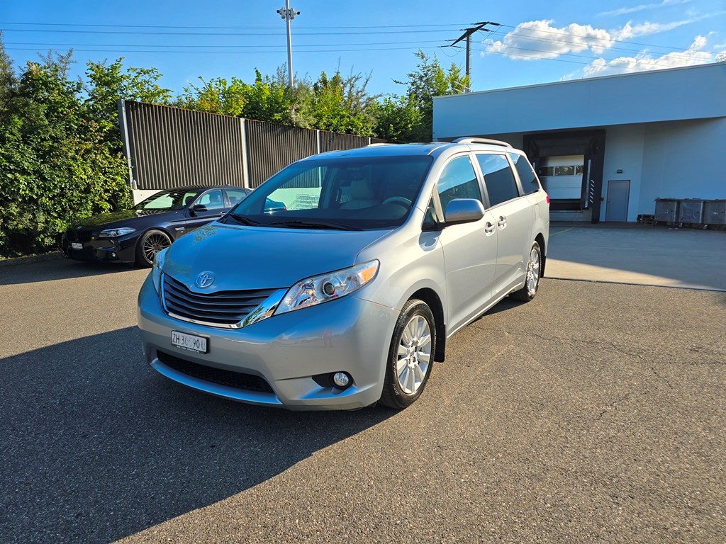 TOYOTA Sienna 3.5 V6 AWD