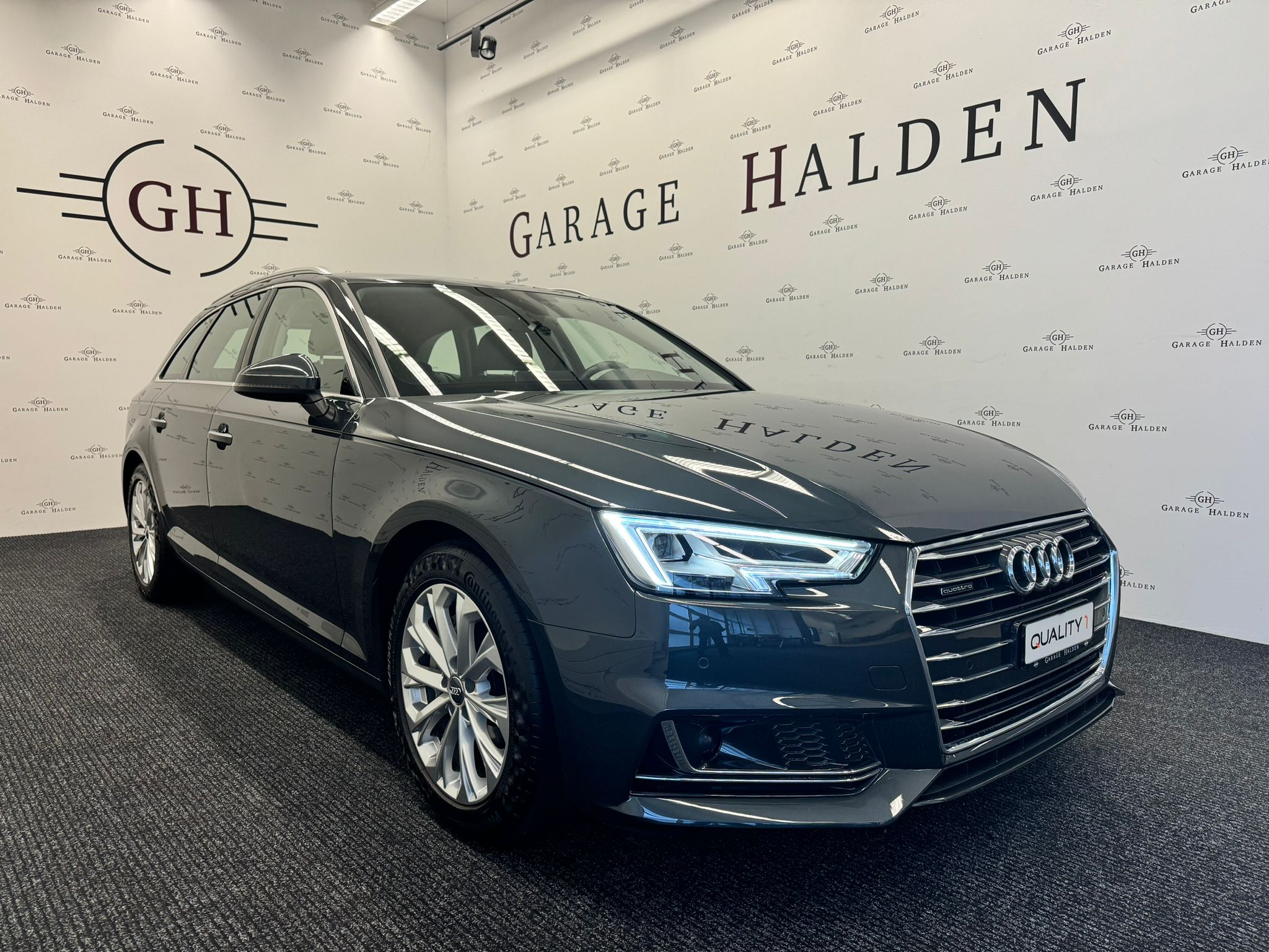 AUDI A4 Avant 40 TDI Sport Attraction quattro S-tronic