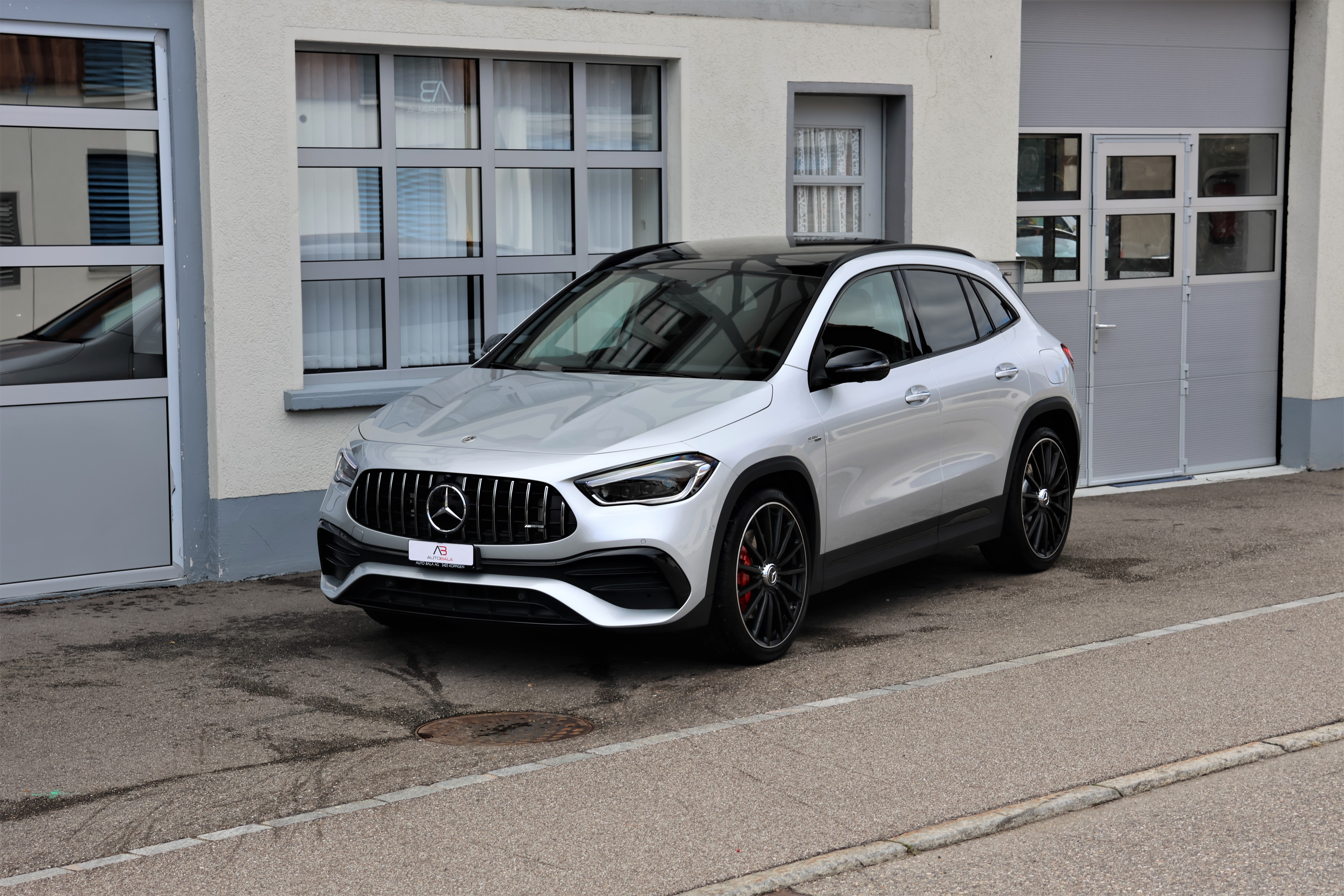 MERCEDES-BENZ GLA 35 AMG 4Matic 8G-Speedshift DCT (CH) MSI+