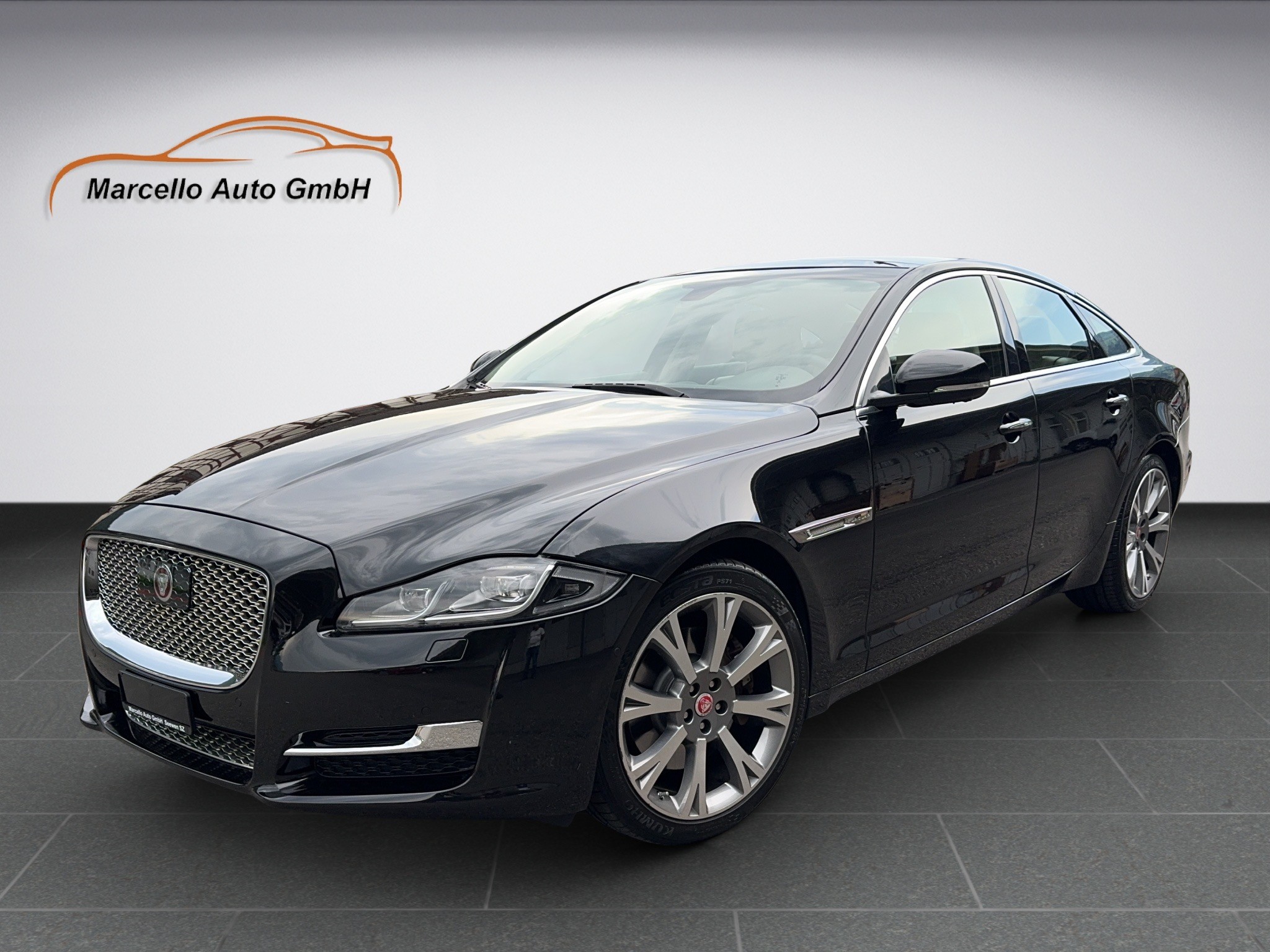 JAGUAR XJ 3.0 V6 S/C Premium Luxury Automatic AWD