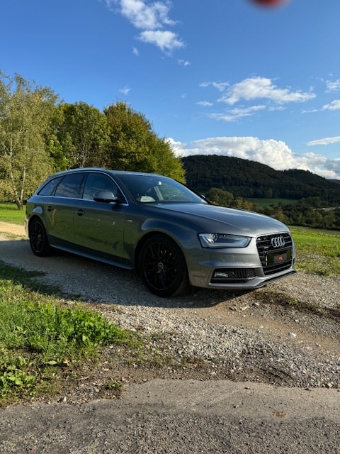 AUDI A4 Avant 2.0 TDI quattro