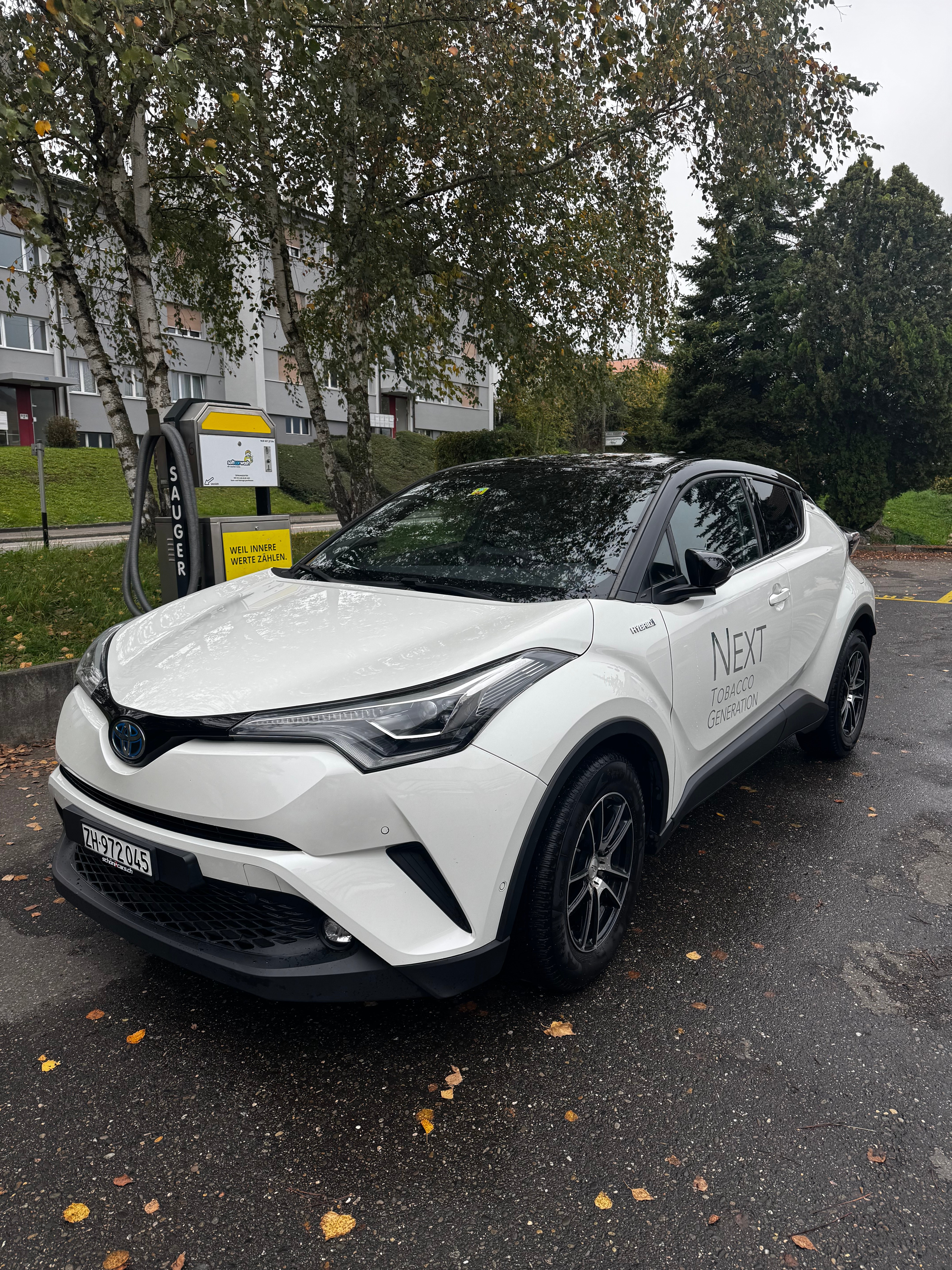 TOYOTA C-HR 1.8 HSD Trend CVT