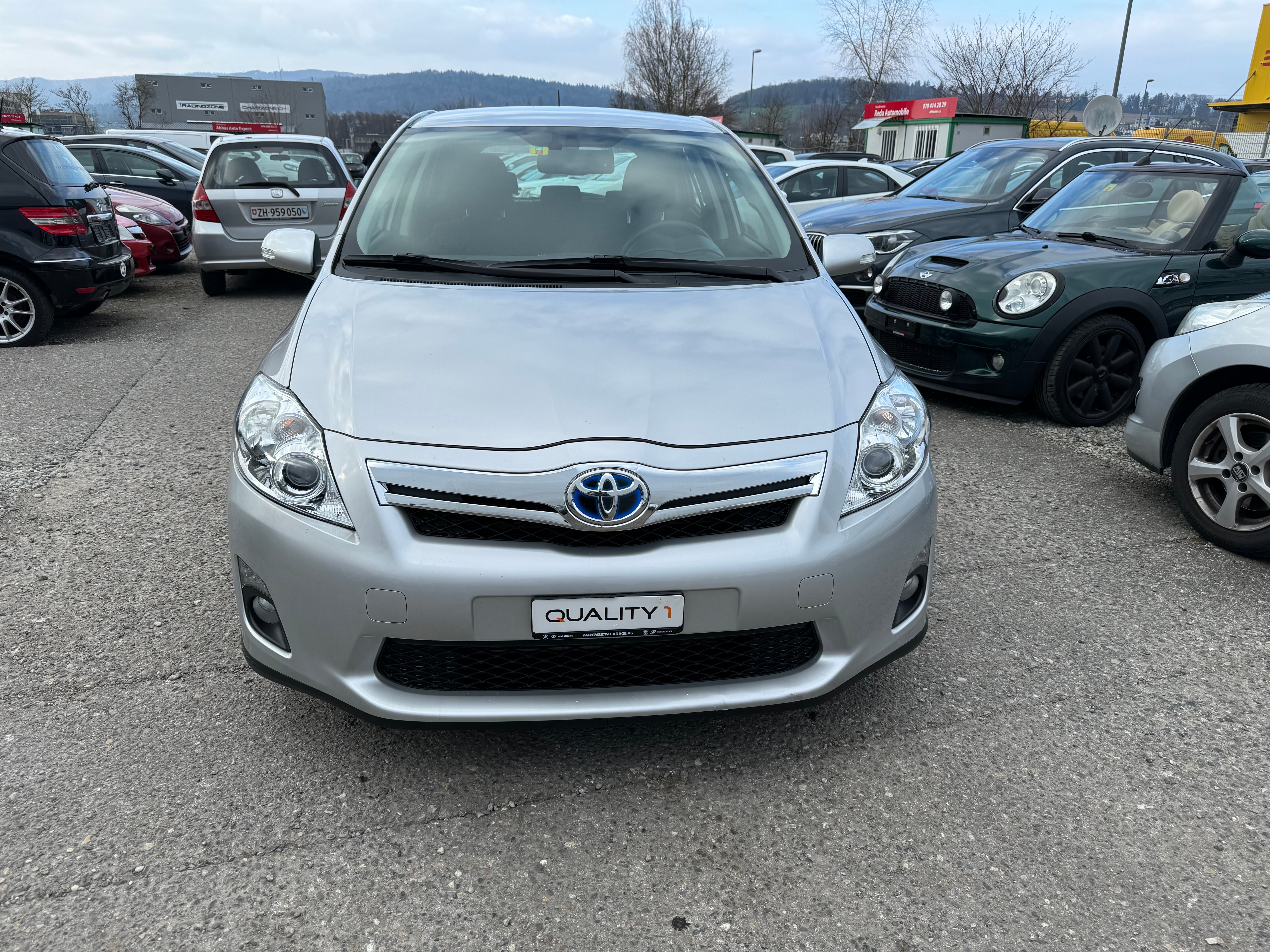 TOYOTA Auris 1.8 16V HSD Linea Sol