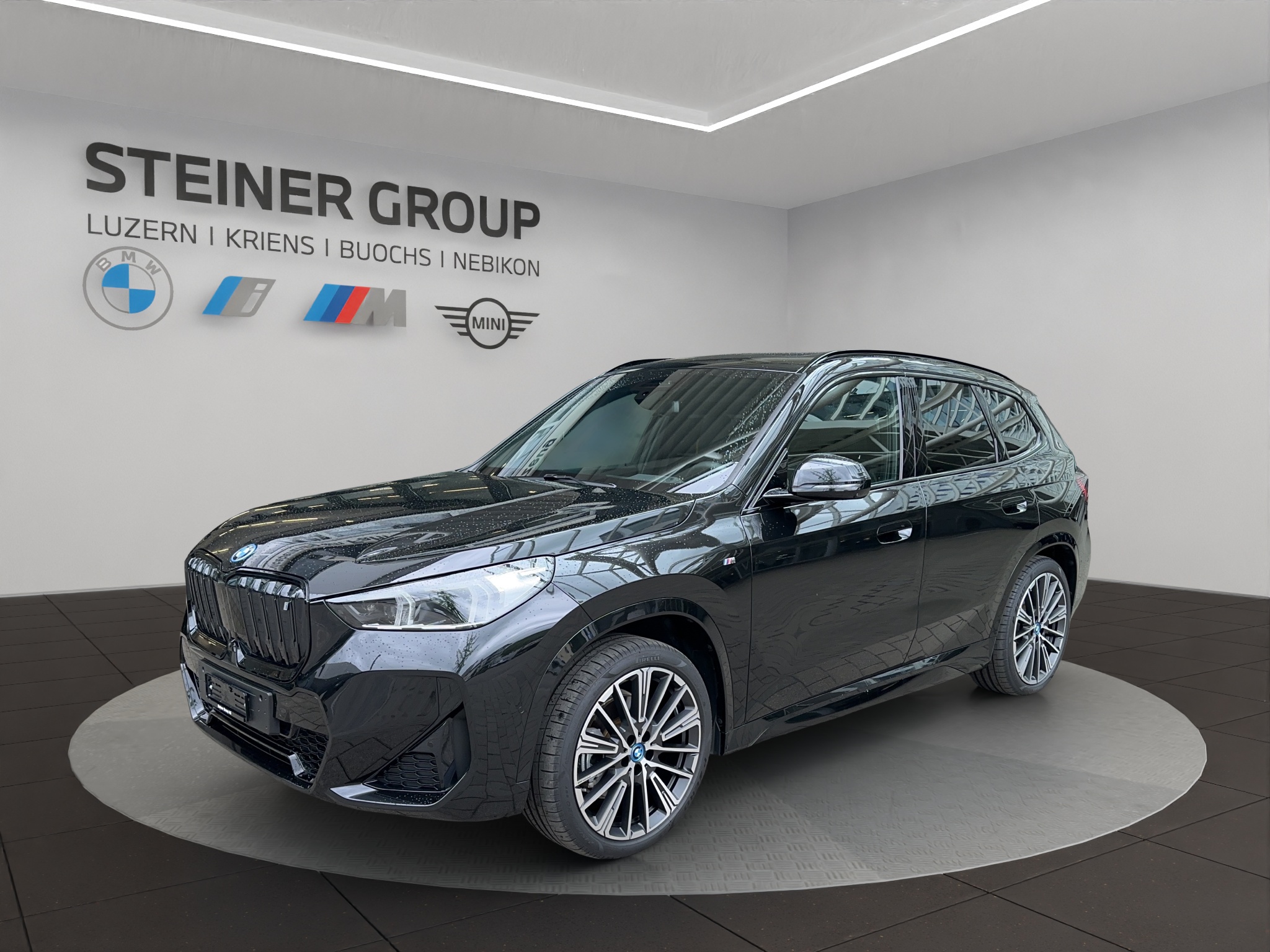 BMW iX1 xDrive 30 M Sport