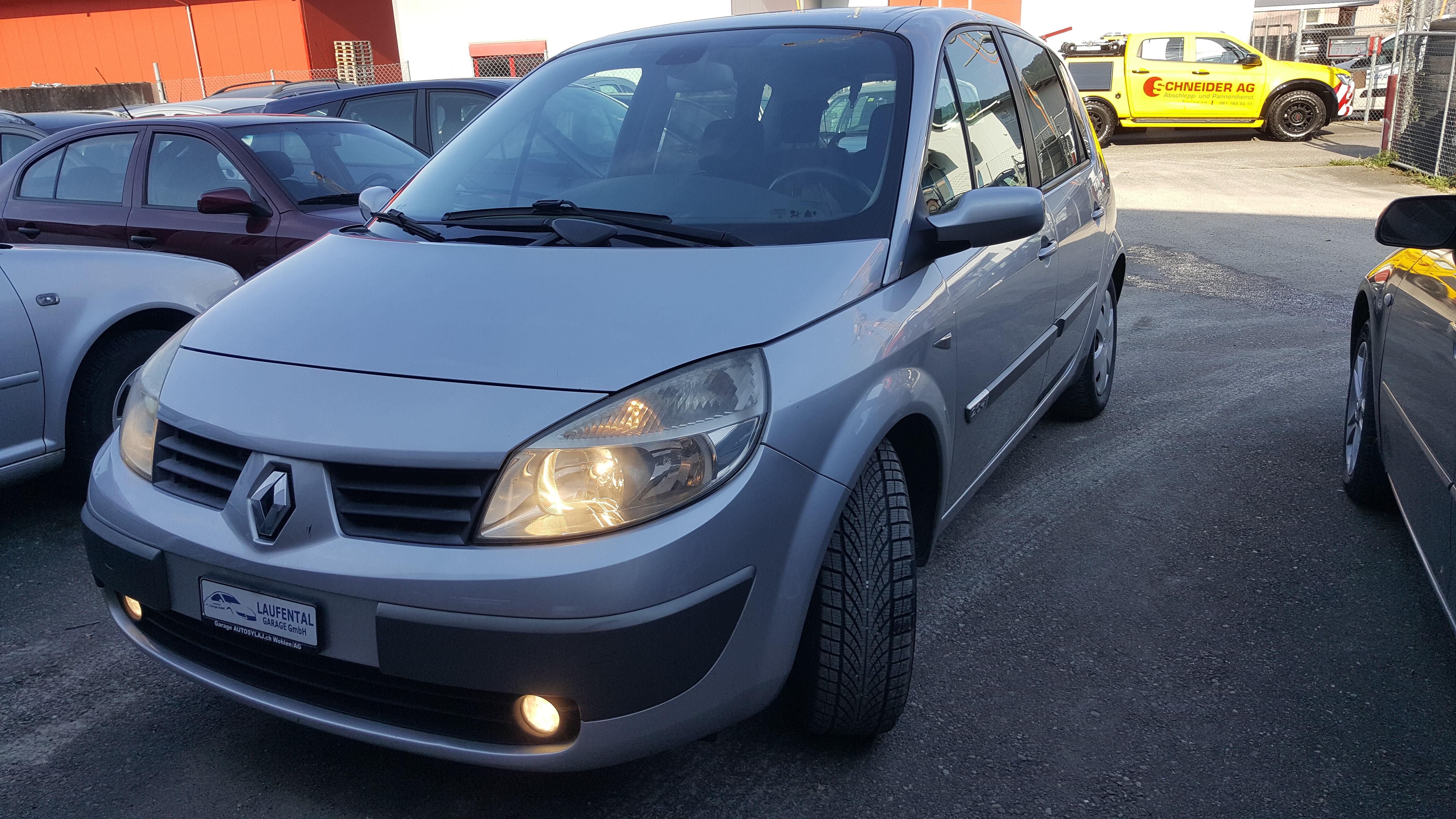 RENAULT Scénic 2.0 16V Authentique Confort