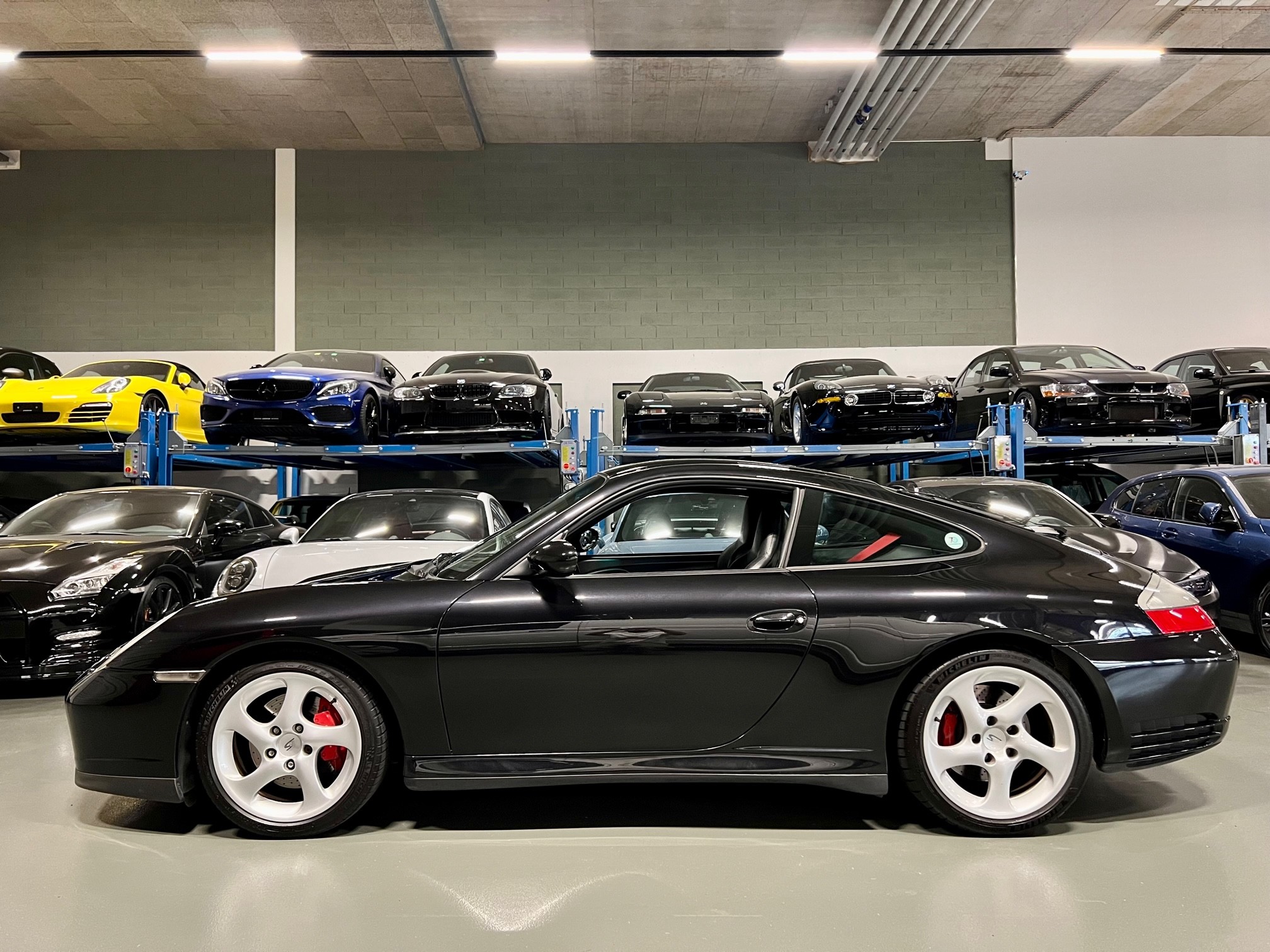 PORSCHE 911 Carrera 4 S