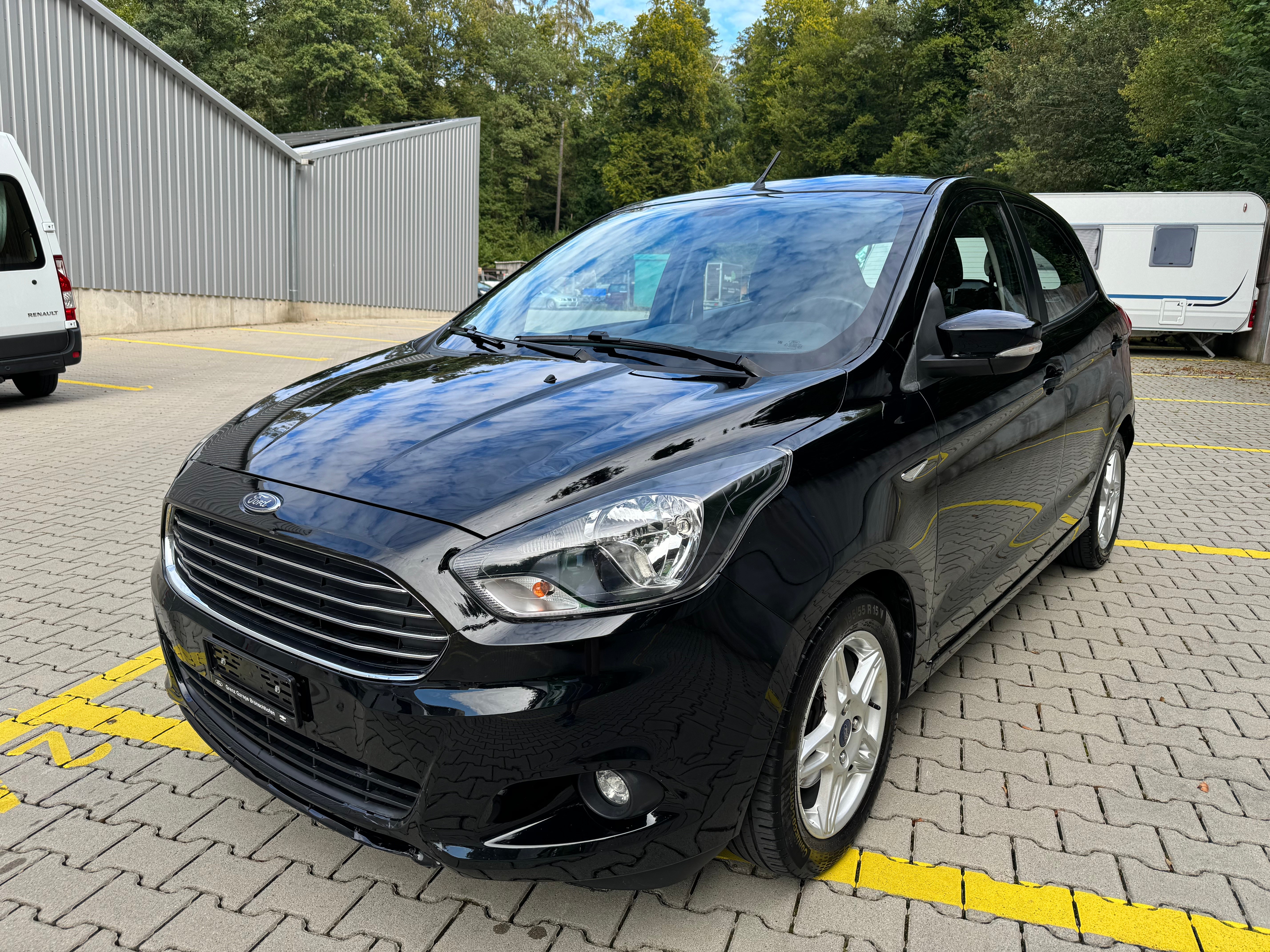 FORD KA+ 1.2 Ti-VCT Black Edition