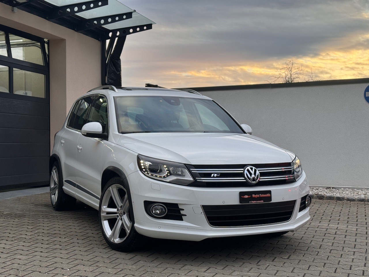 VW Tiguan 2.0 TSI R-Line Design 4Motion DSG