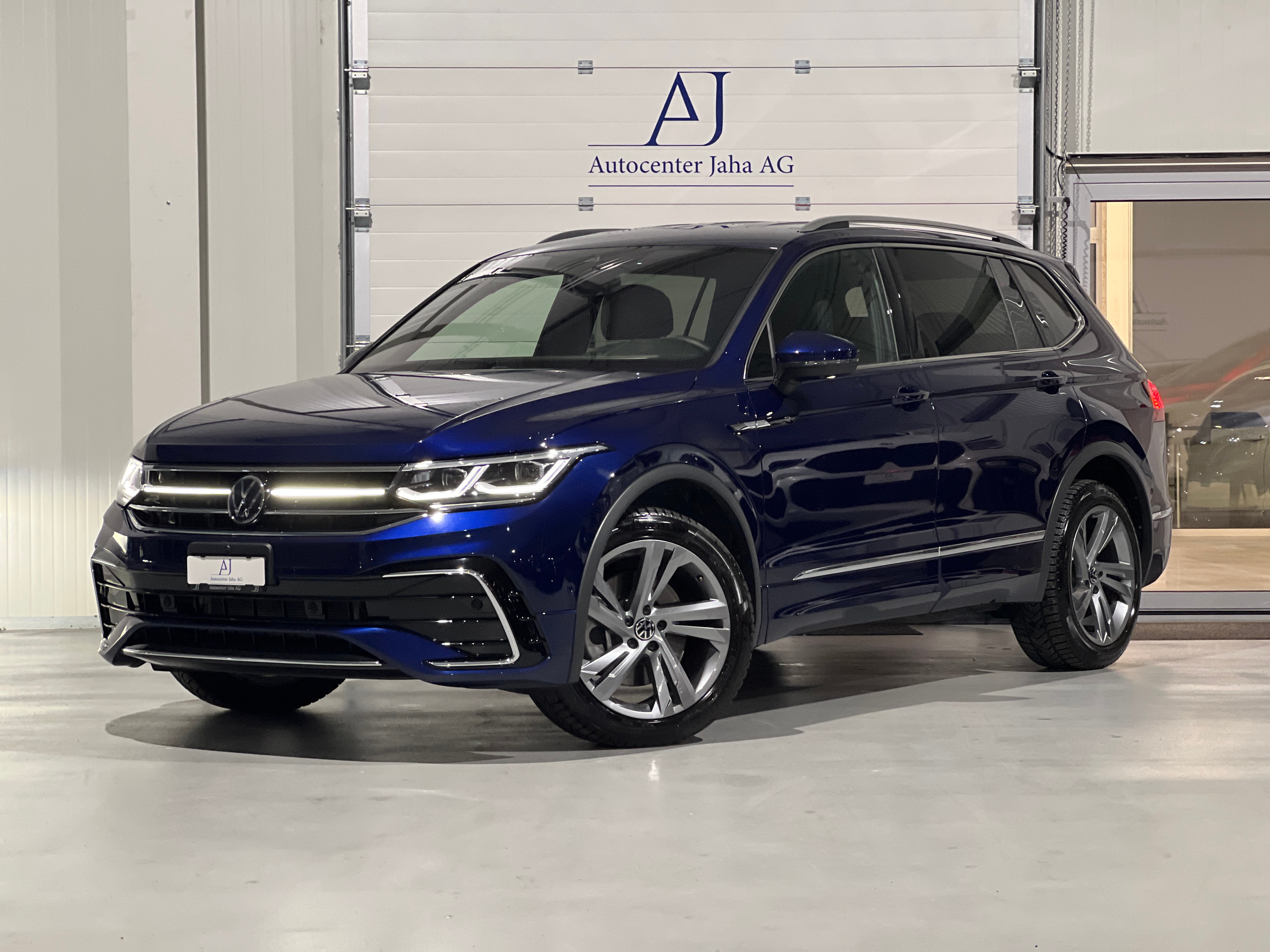 VW Tiguan Allspace 2.0 TDI SCR R-Line 4Motion DSG **7 Platz **