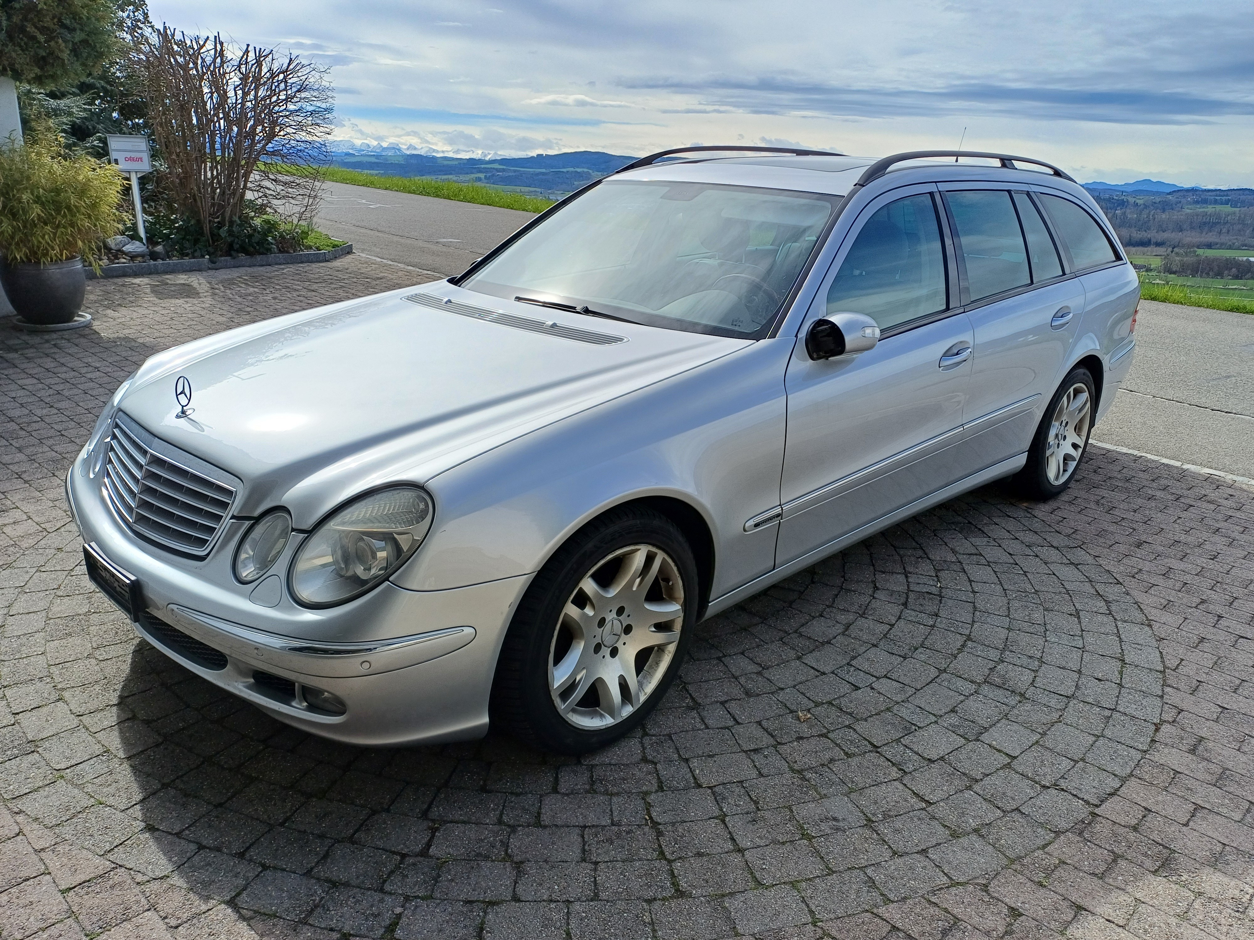 MERCEDES-BENZ E 350 Elégance 4Matic Automatic