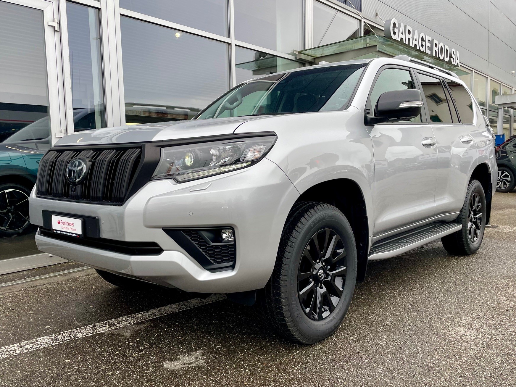 TOYOTA Land Cruiser 2.8TD Invincible Automat