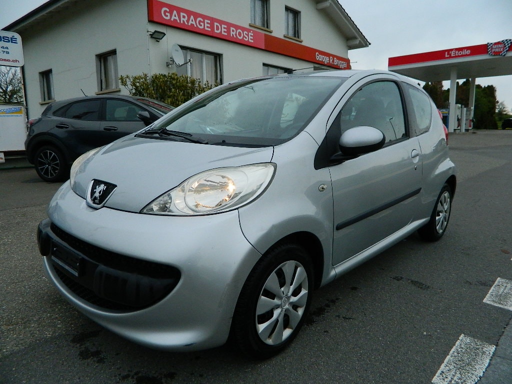 PEUGEOT 107 1.0 Trendy