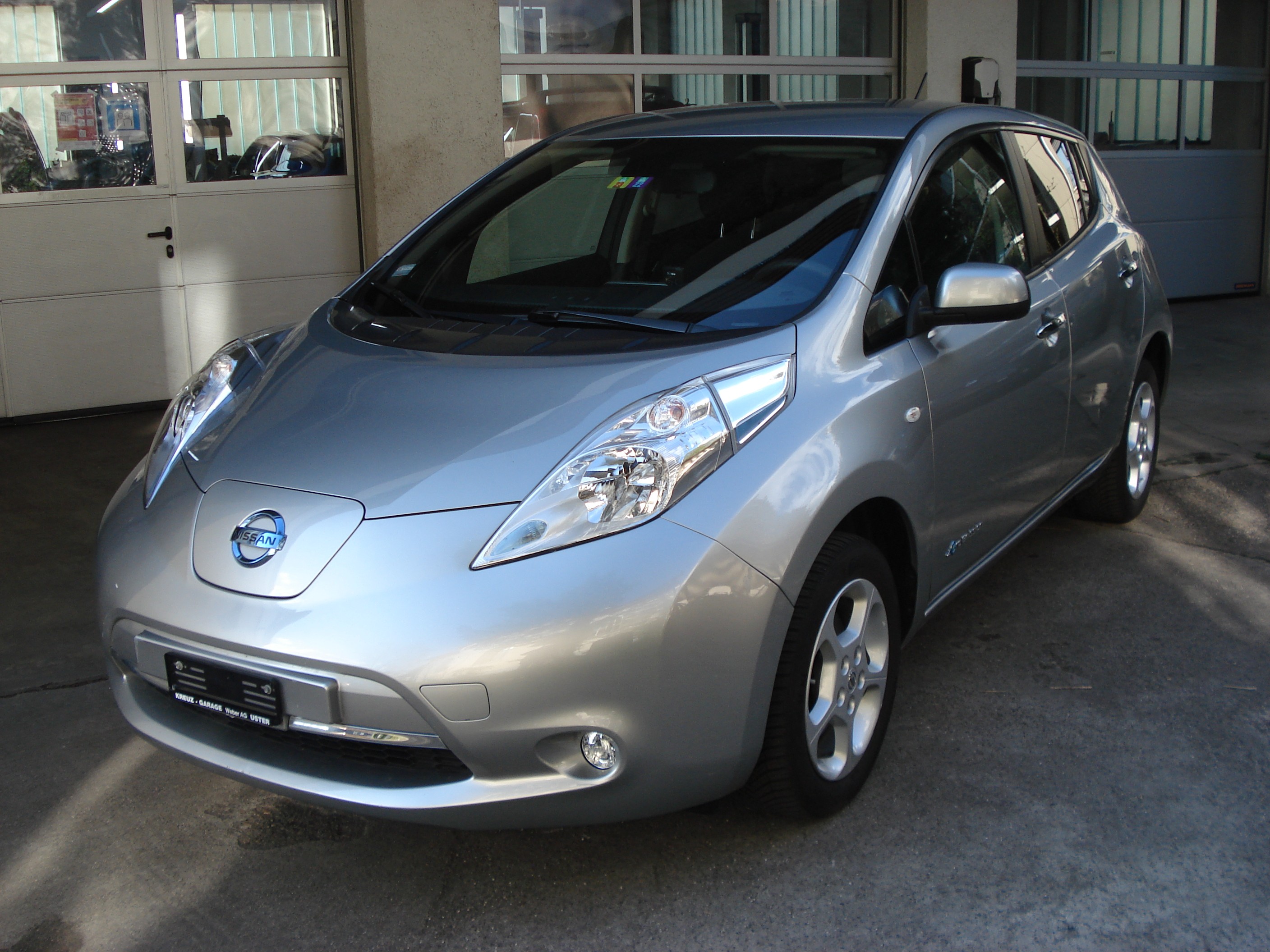 NISSAN Leaf acenta 24kWh (incl battery)