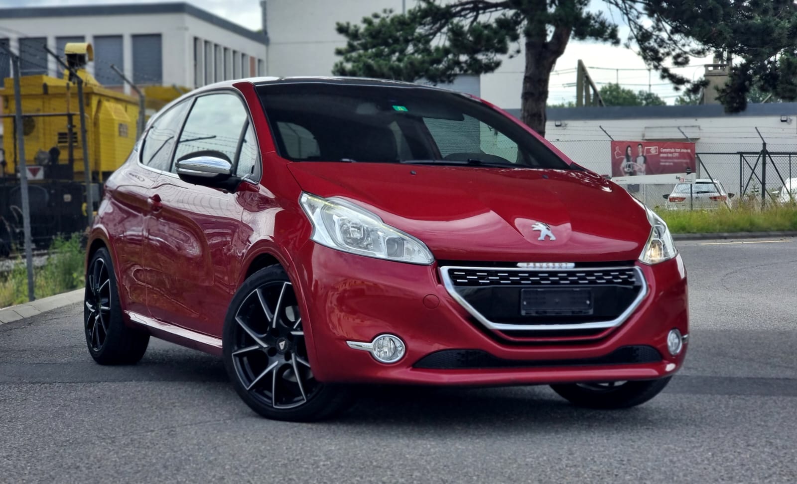 PEUGEOT 208 1.6 Turbo GTi