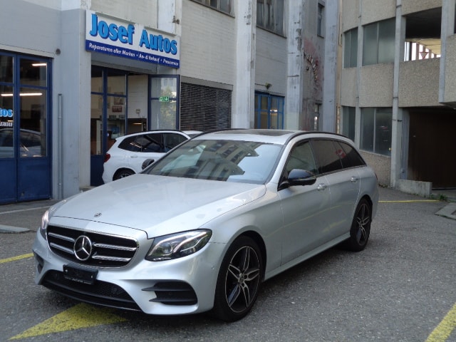 MERCEDES-BENZ E 220 d AMG Line 4Matic 9G-Tronic