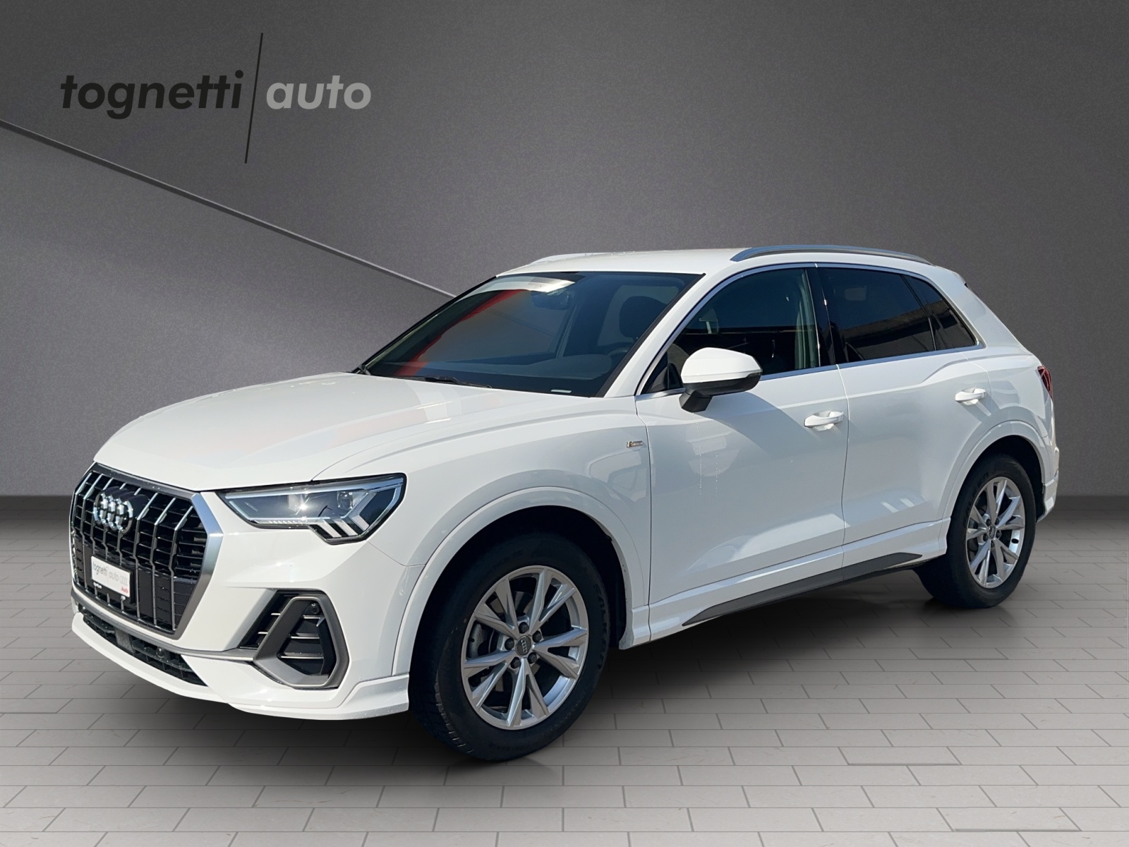 AUDI Q3 35 TFSI S line S-tronic