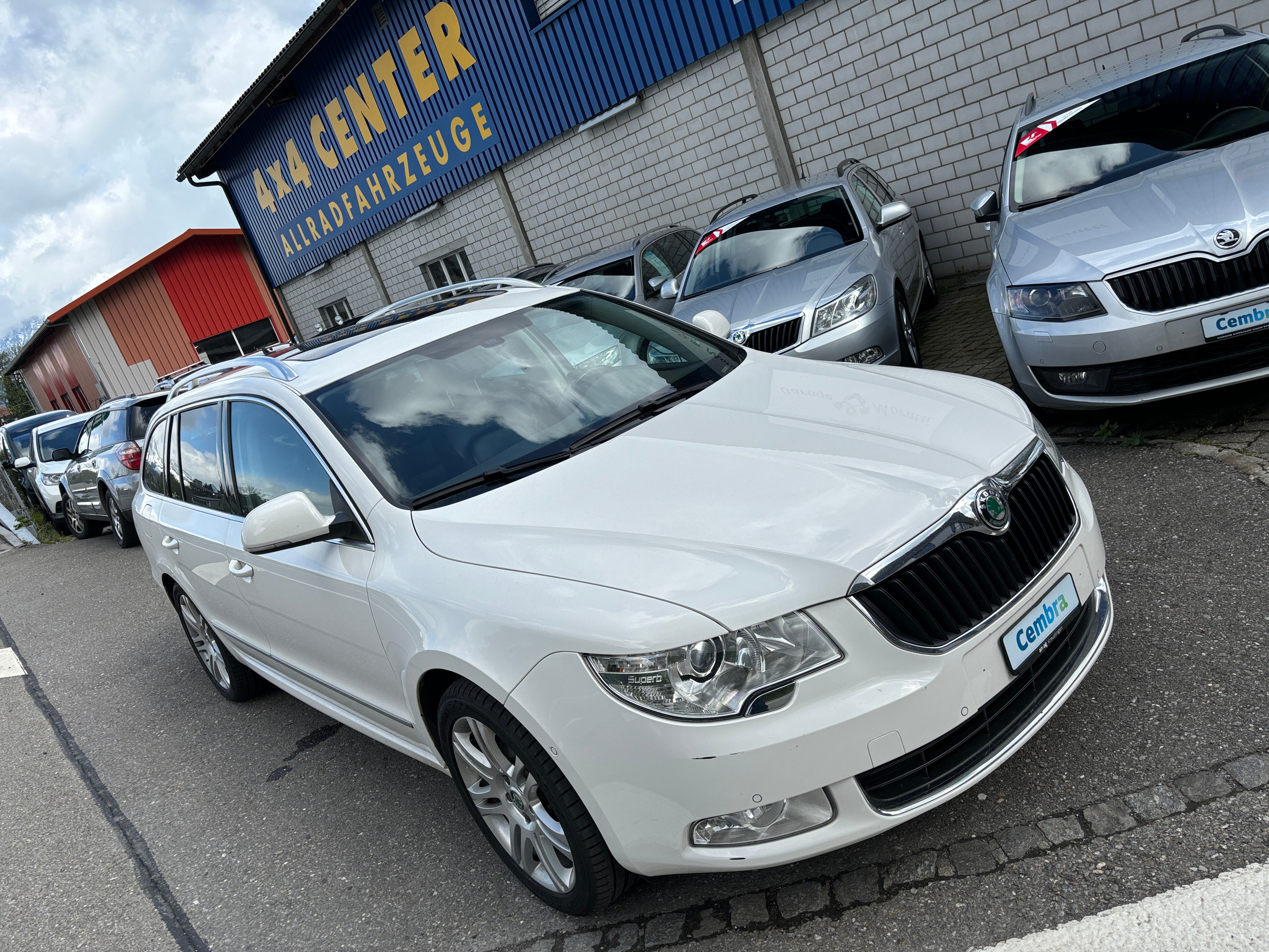 SKODA Superb Combi 2.0 TDi Elegance 4x4 DSG