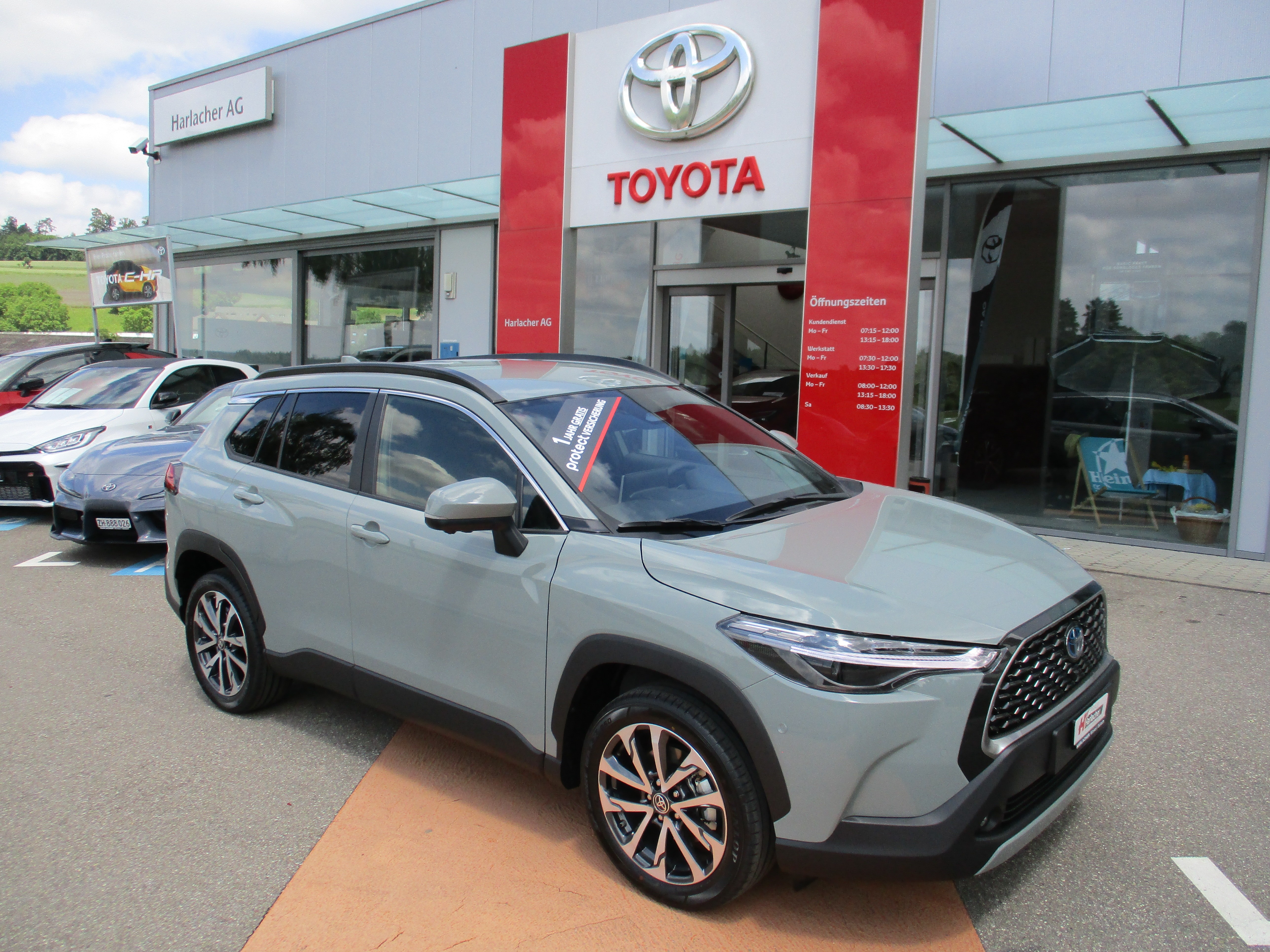 TOYOTA Corolla Cross 2.0 4WD Premium e-CVT