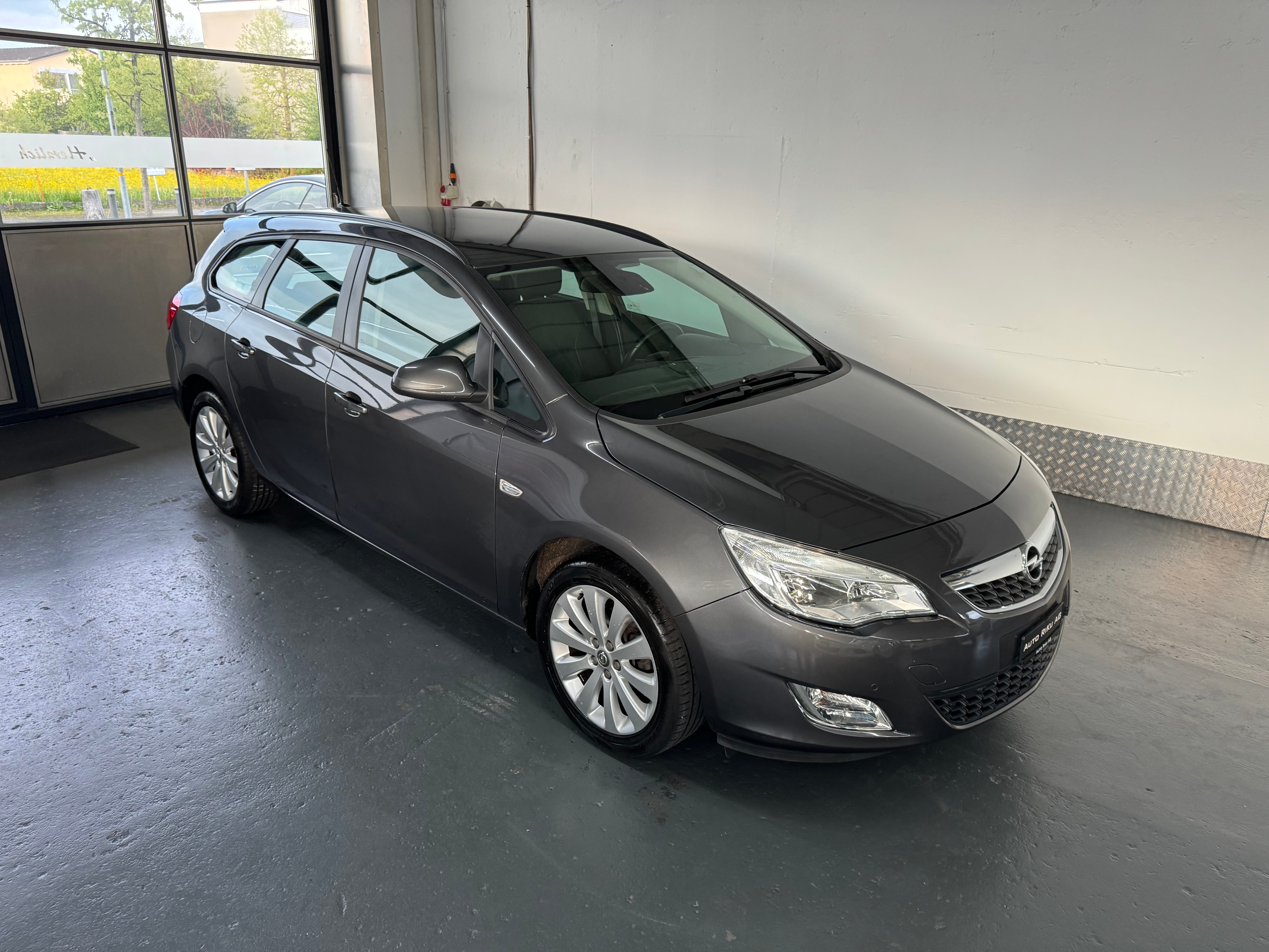 OPEL Astra SportsTourer 1.4i 16V Turbo Cosmo Automatic