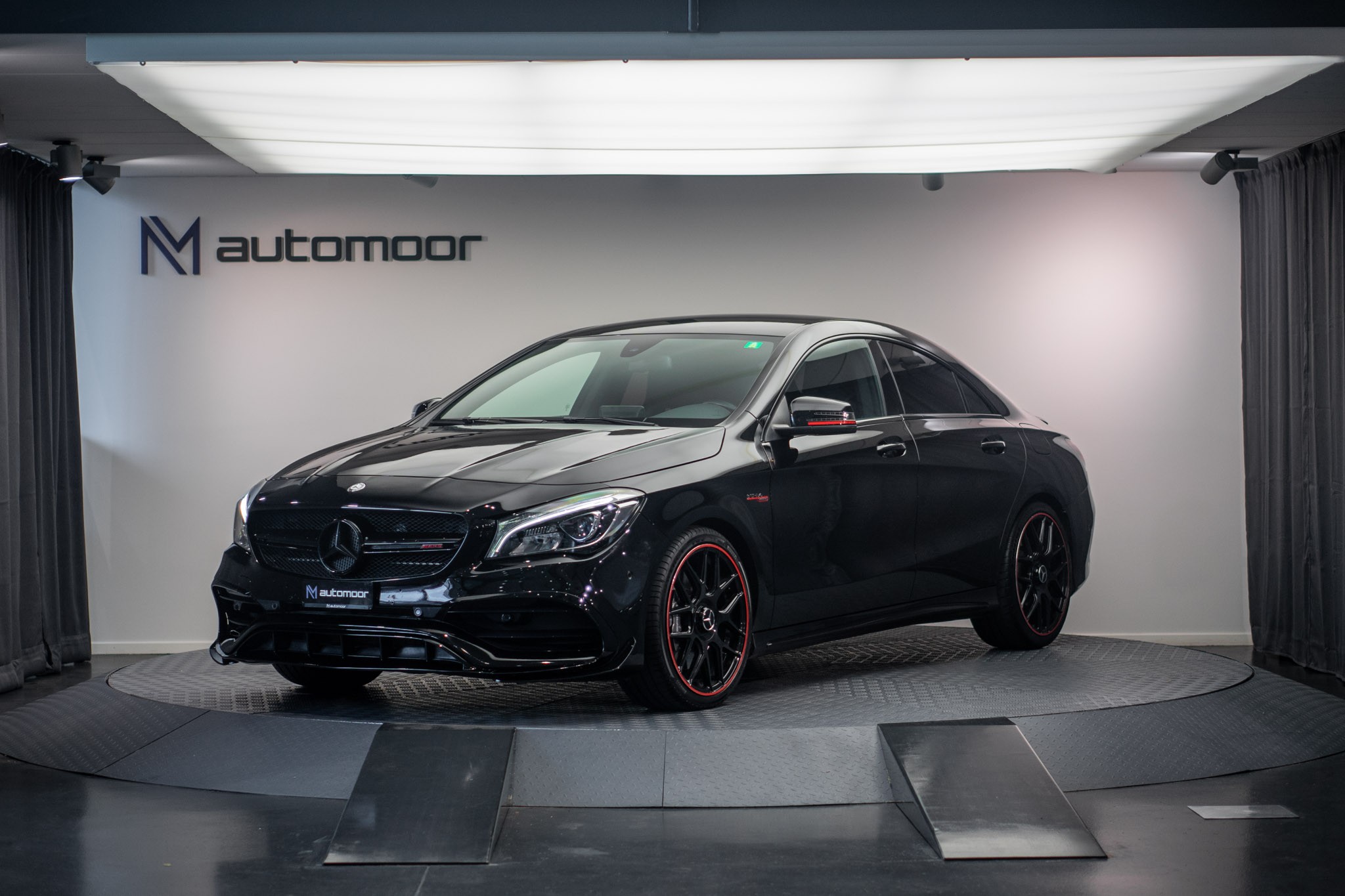 MERCEDES-BENZ CLA 45 AMG 4Matic Speedshift *Facelift*