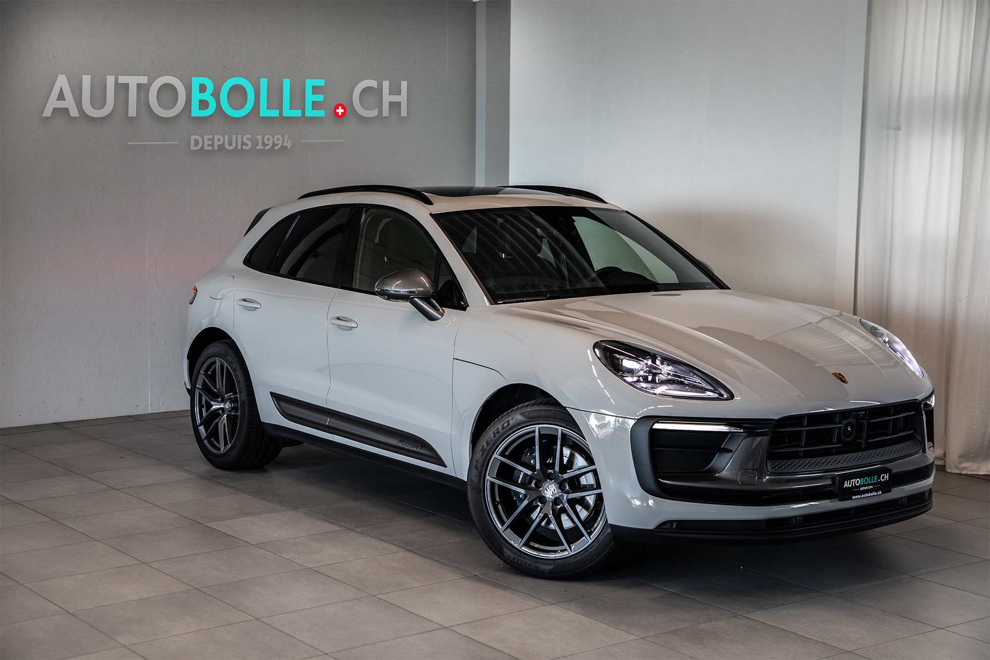 PORSCHE Macan T PDK