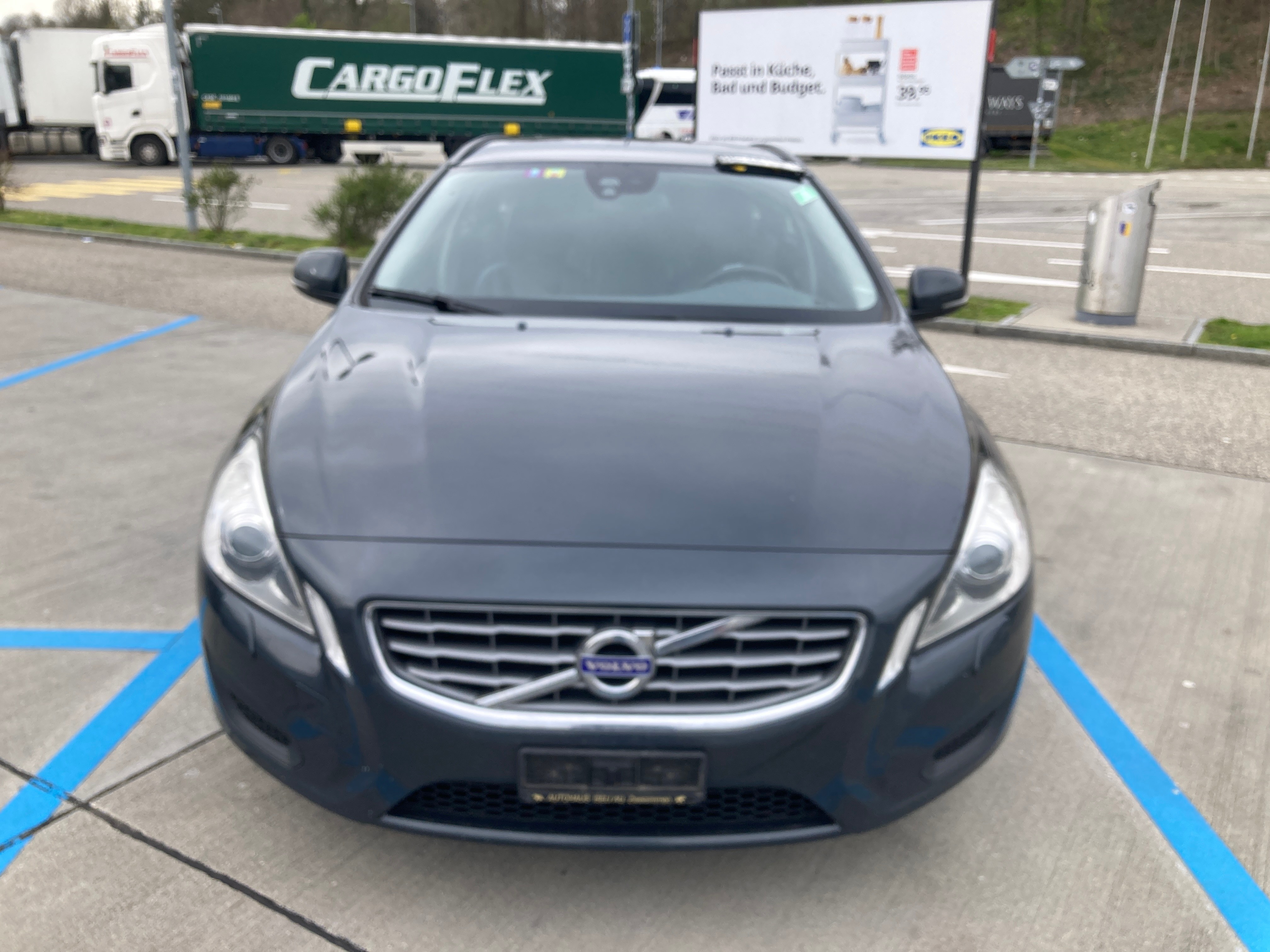 VOLVO V60 D3 Momentum