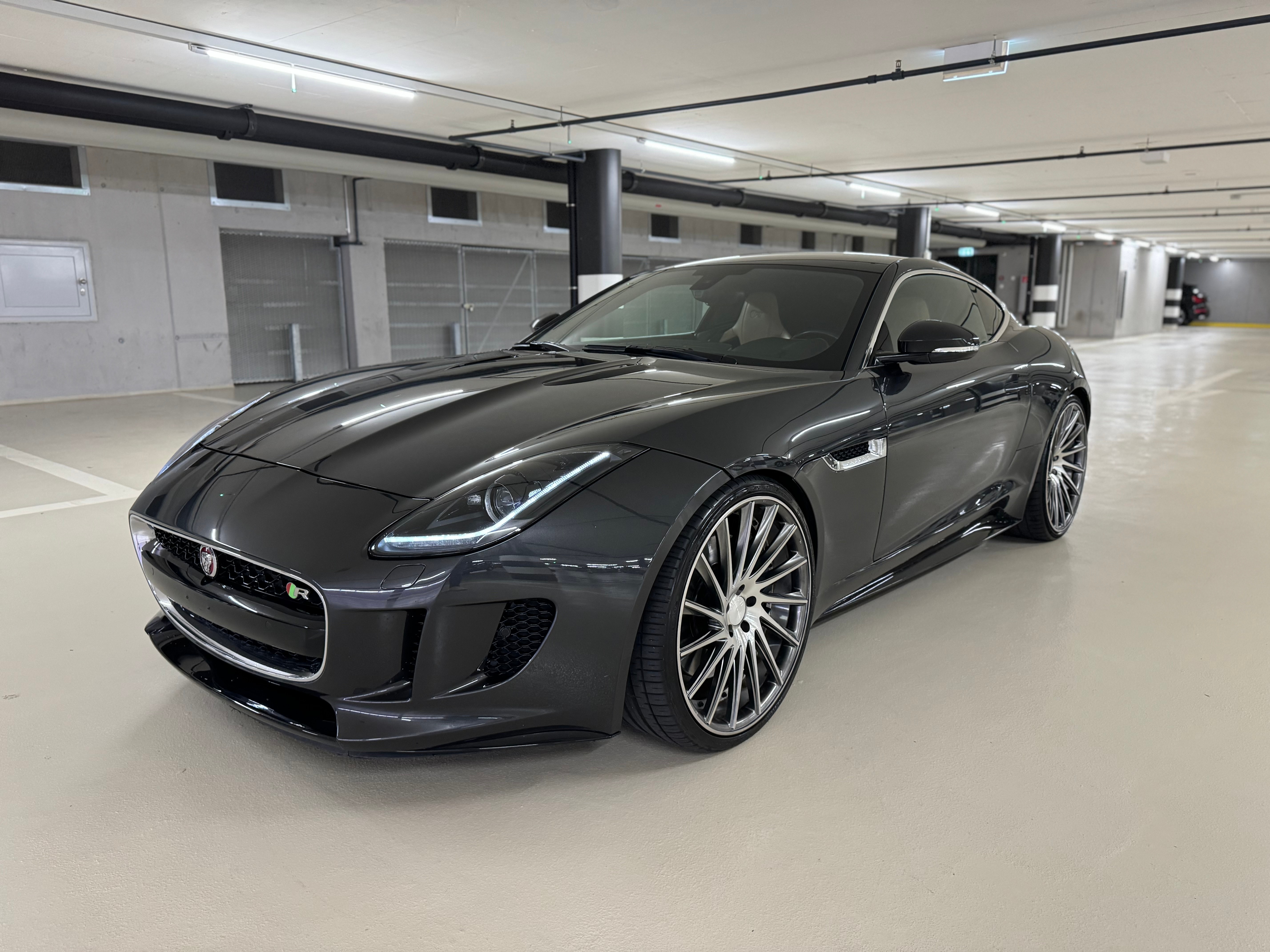 JAGUAR F-Type Coupé R 5.0 V8 S/C *22 Zoll*