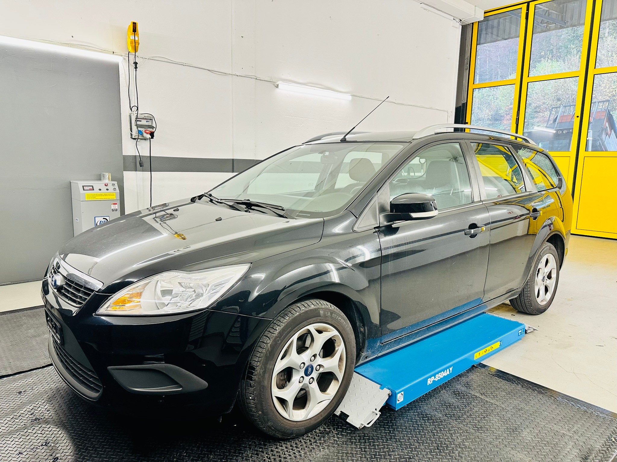 FORD Focus 2.0i Carving