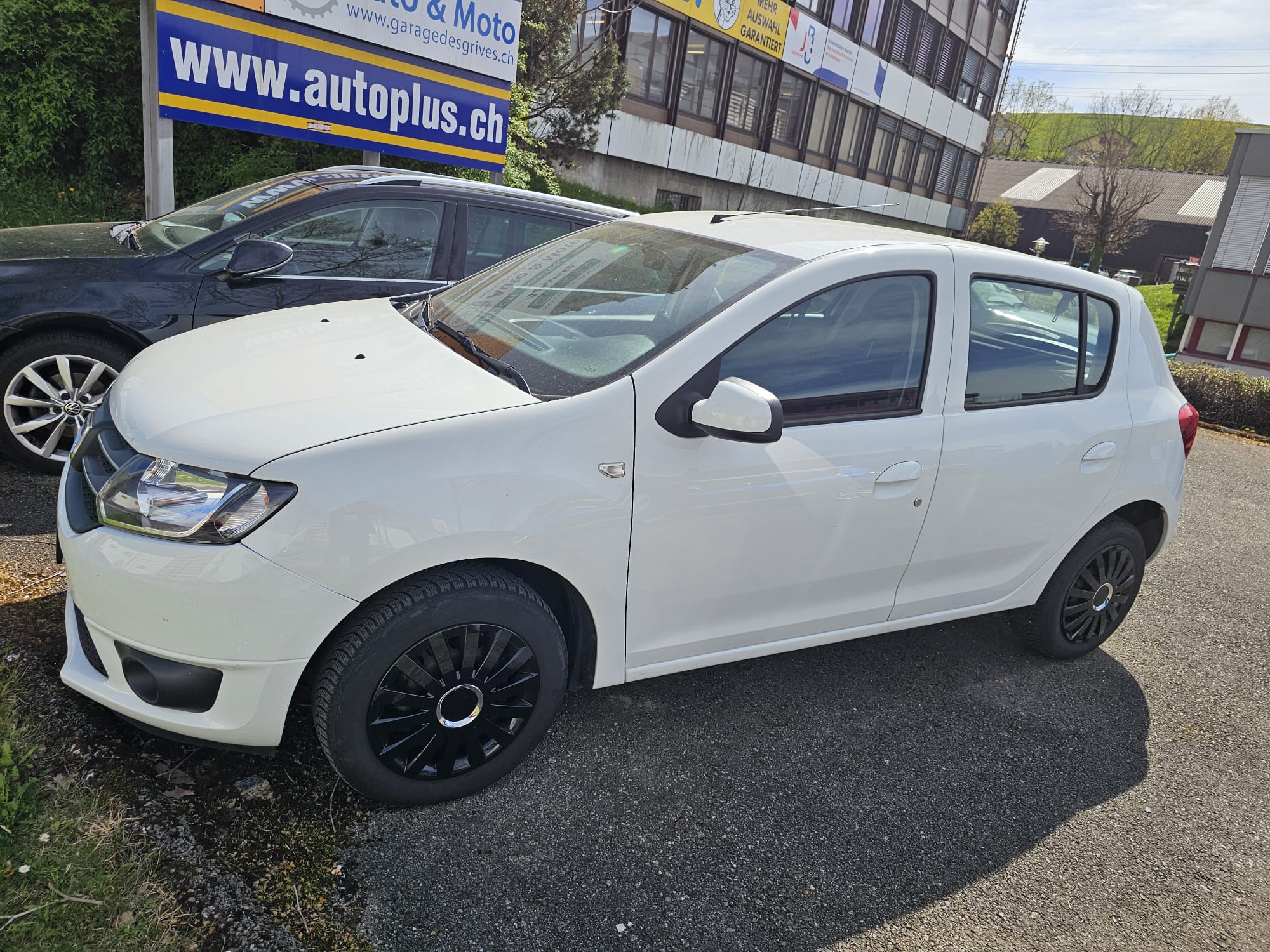 DACIA Sandero 0.9 Lauréate navigation bluetooh