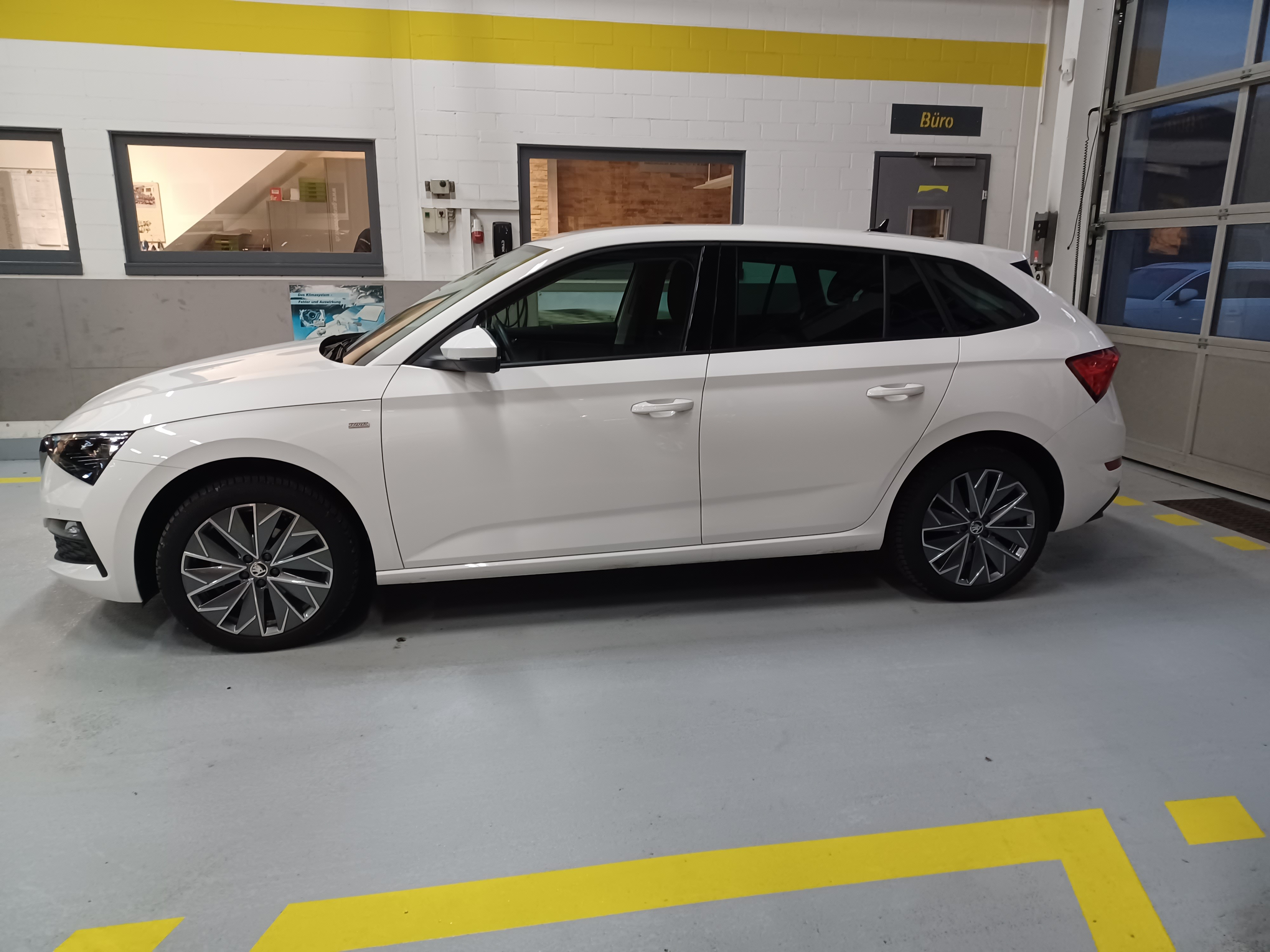 SKODA Scala 1.0 TSI Tour DSG