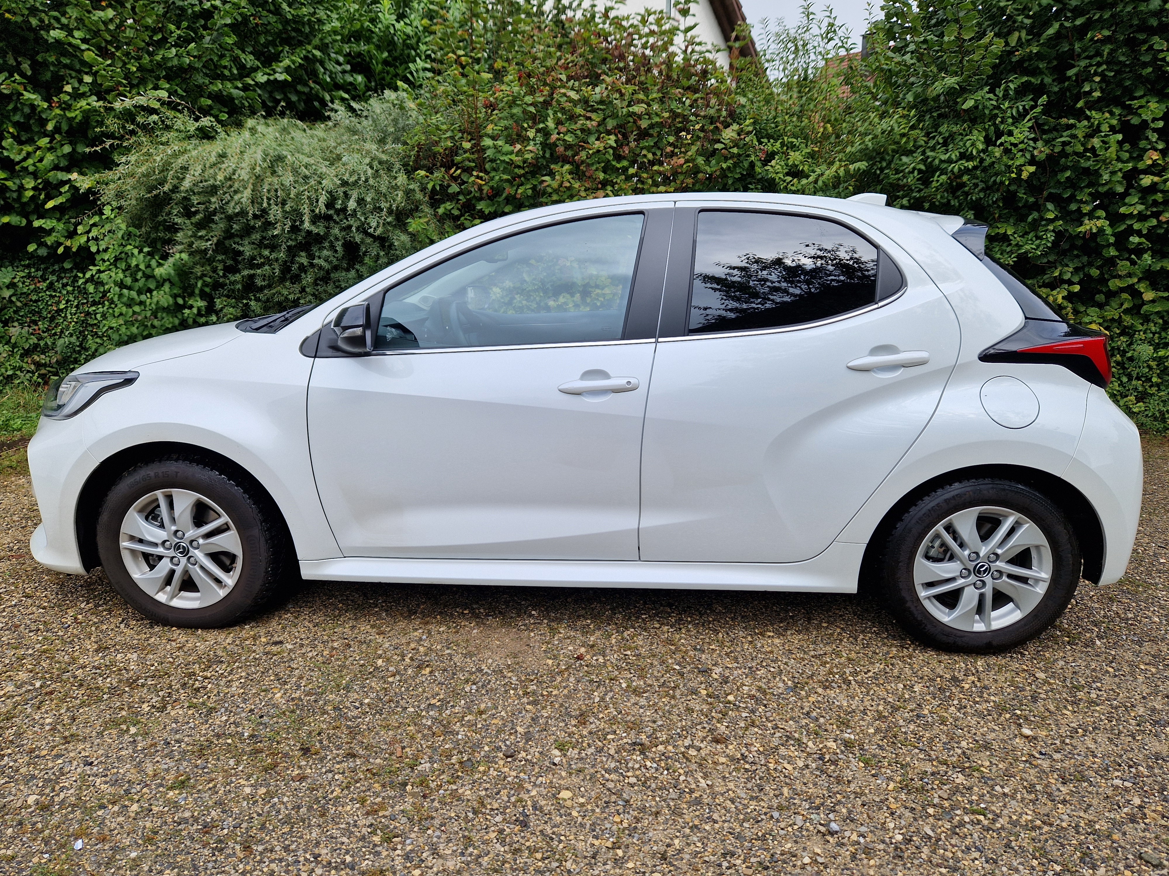 MAZDA 2 Hybrid Select