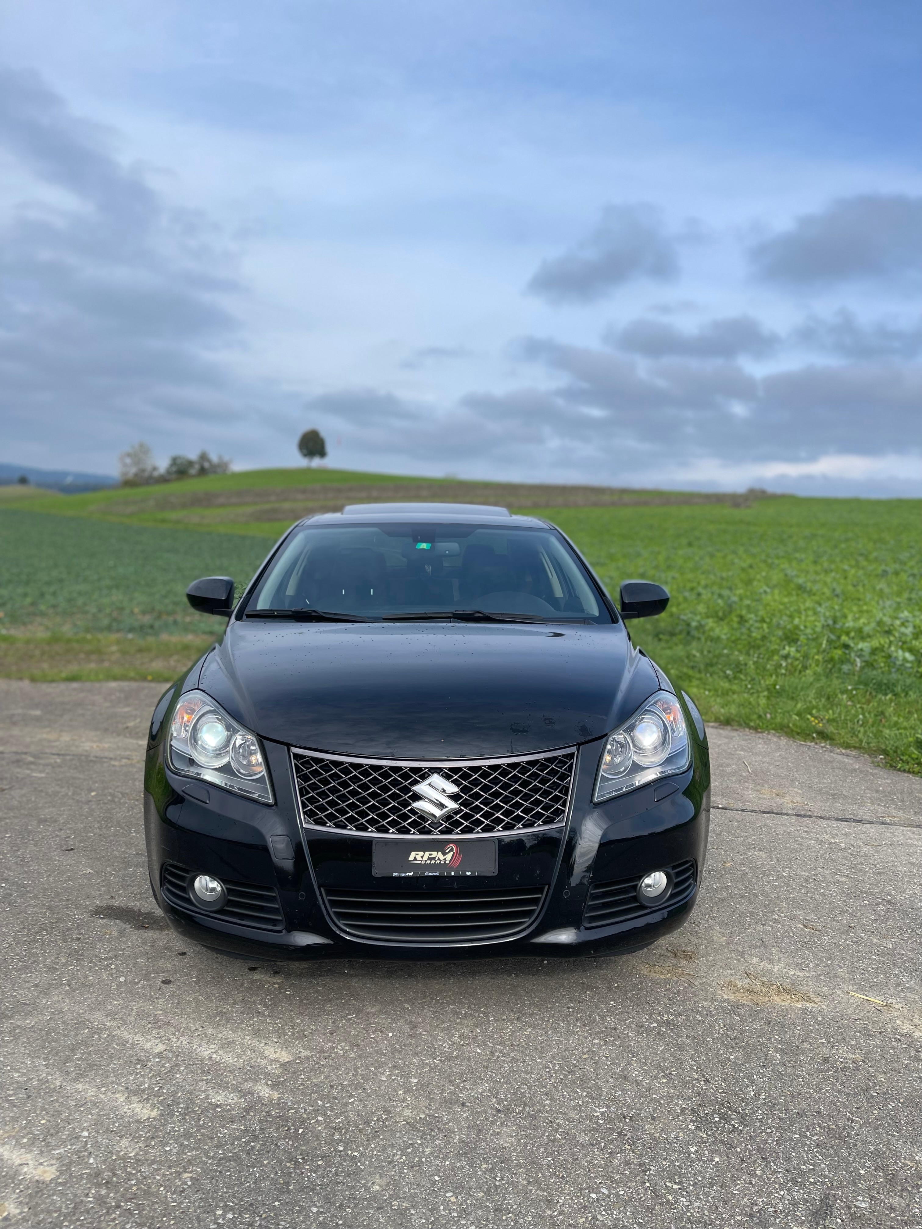 SUZUKI Kizashi 2.4 GL Top 4WD CVT