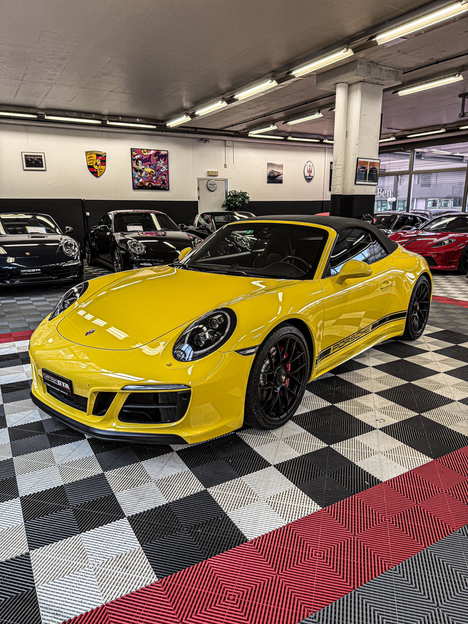 PORSCHE 911 Carrera 4 GTS Cabrio PDK